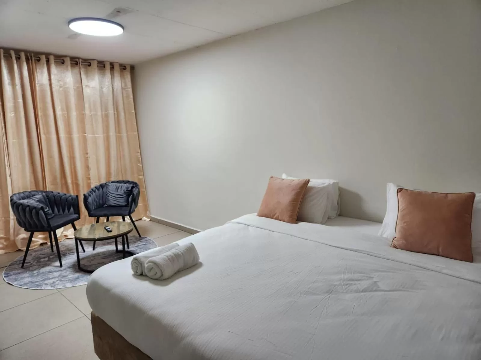 One-Bedroom Basement Apartment in Sahara Hotel Eilat