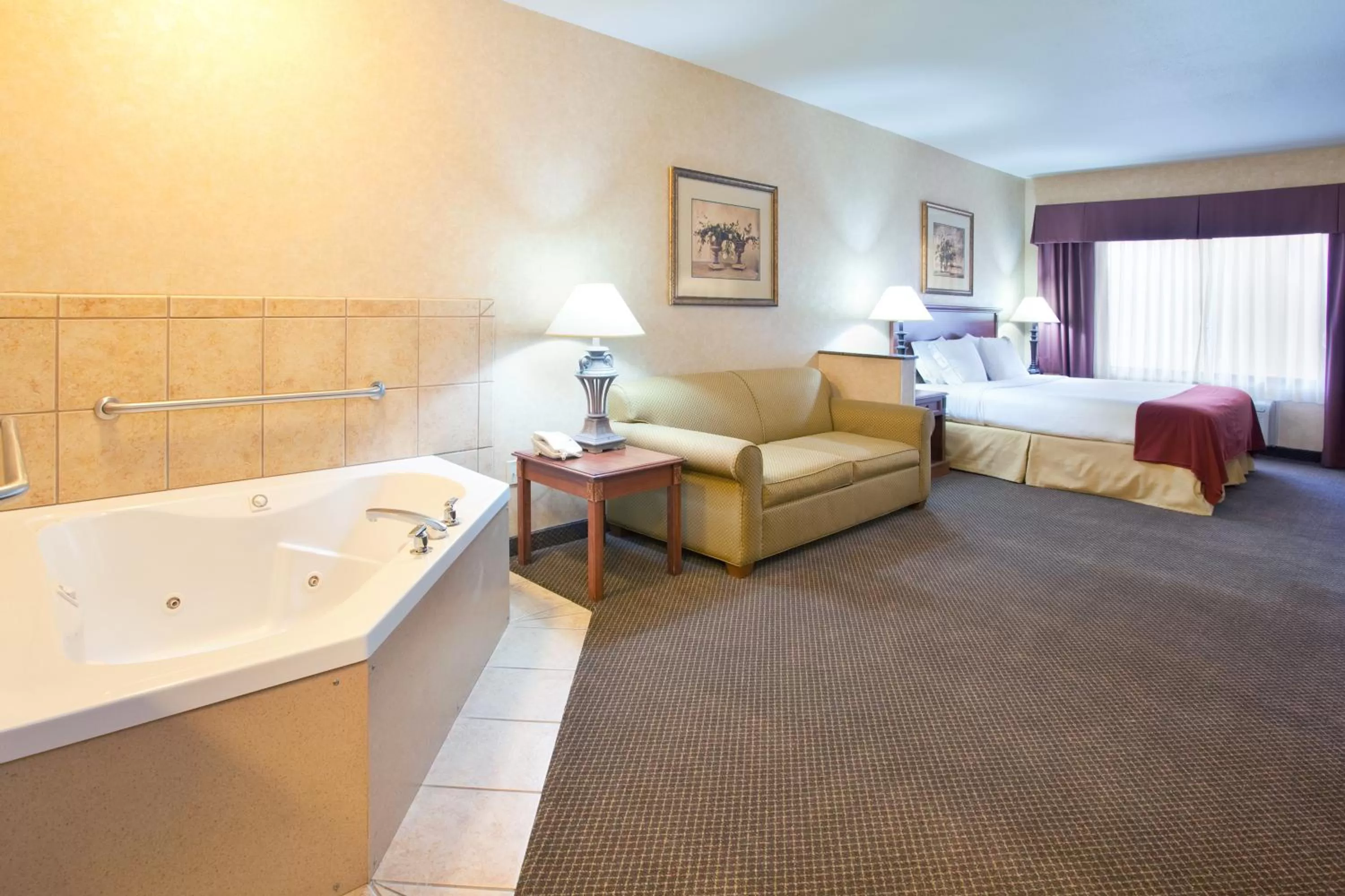 Holiday Inn Express Hotel & Suites Barstow by IHG