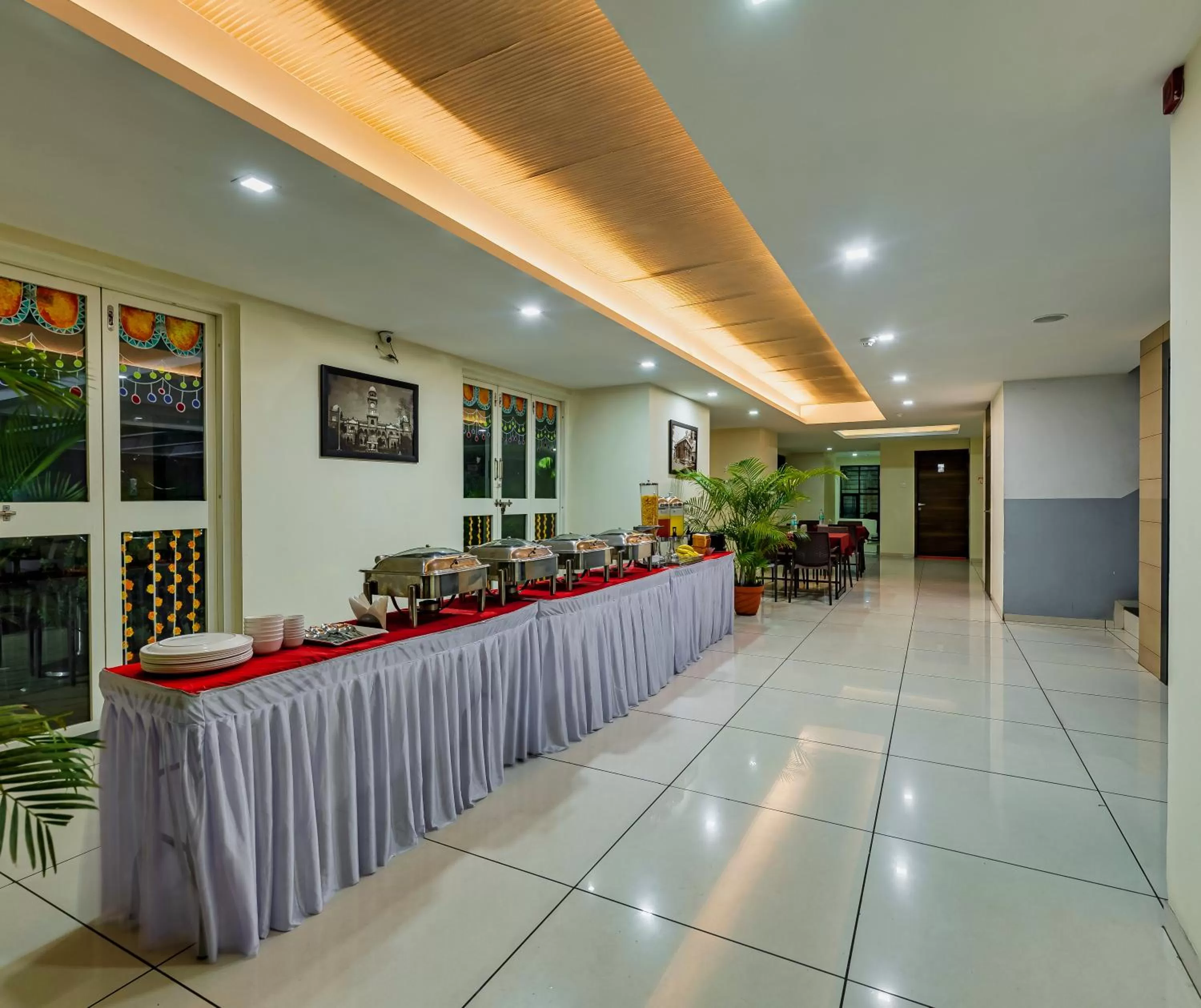 Breakfast in Hotel Galaxy Inn Kolhapur