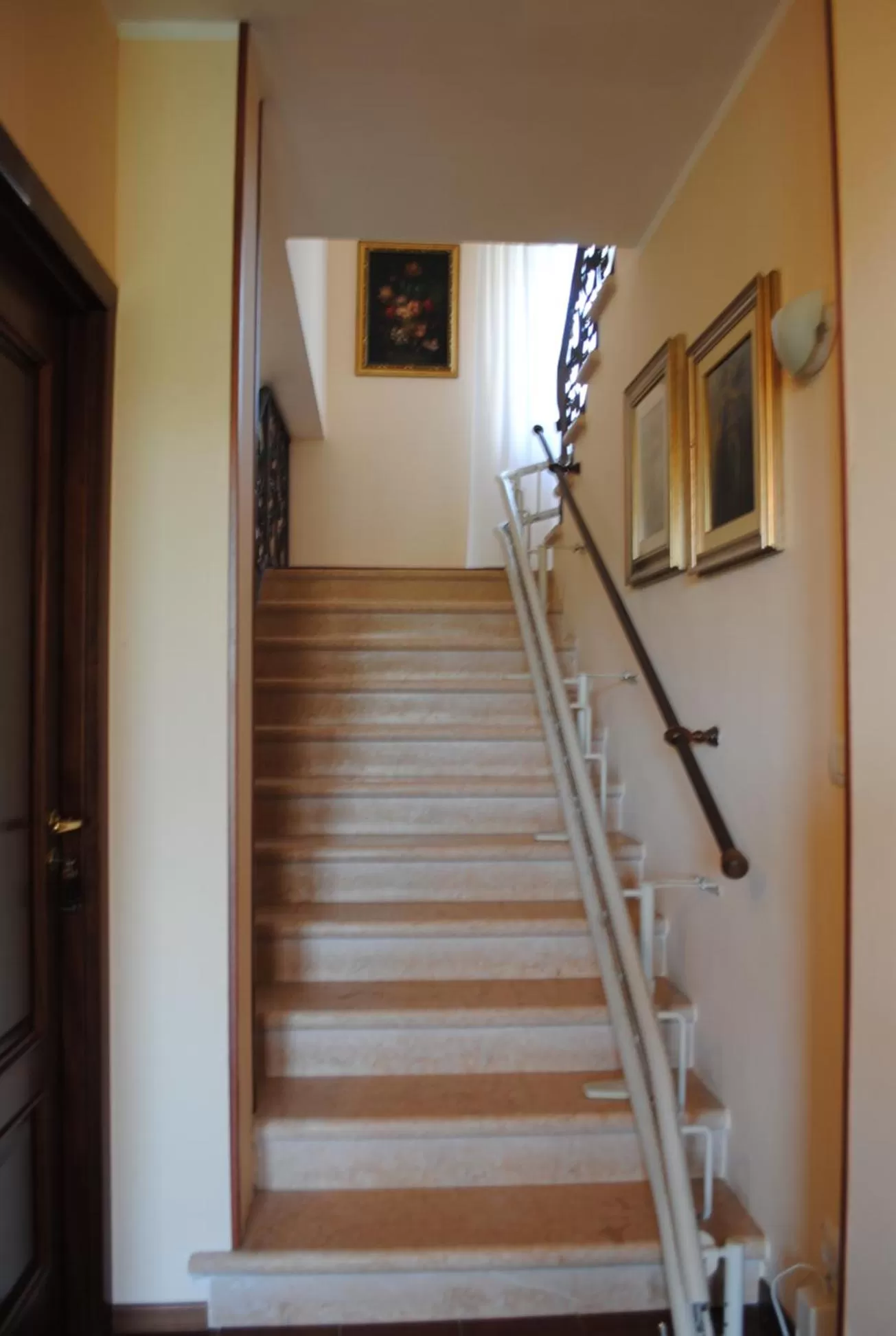 furniture in AGRITURISMO MELOGRANO D'ORO