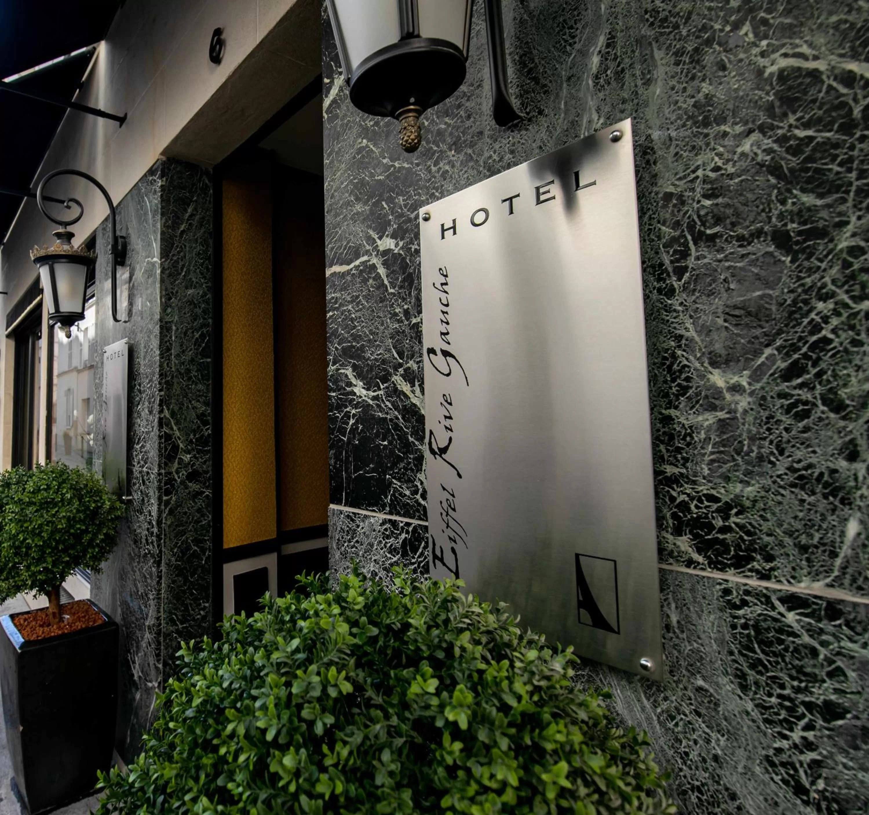 Facade/entrance in Hôtel Eiffel Rive Gauche