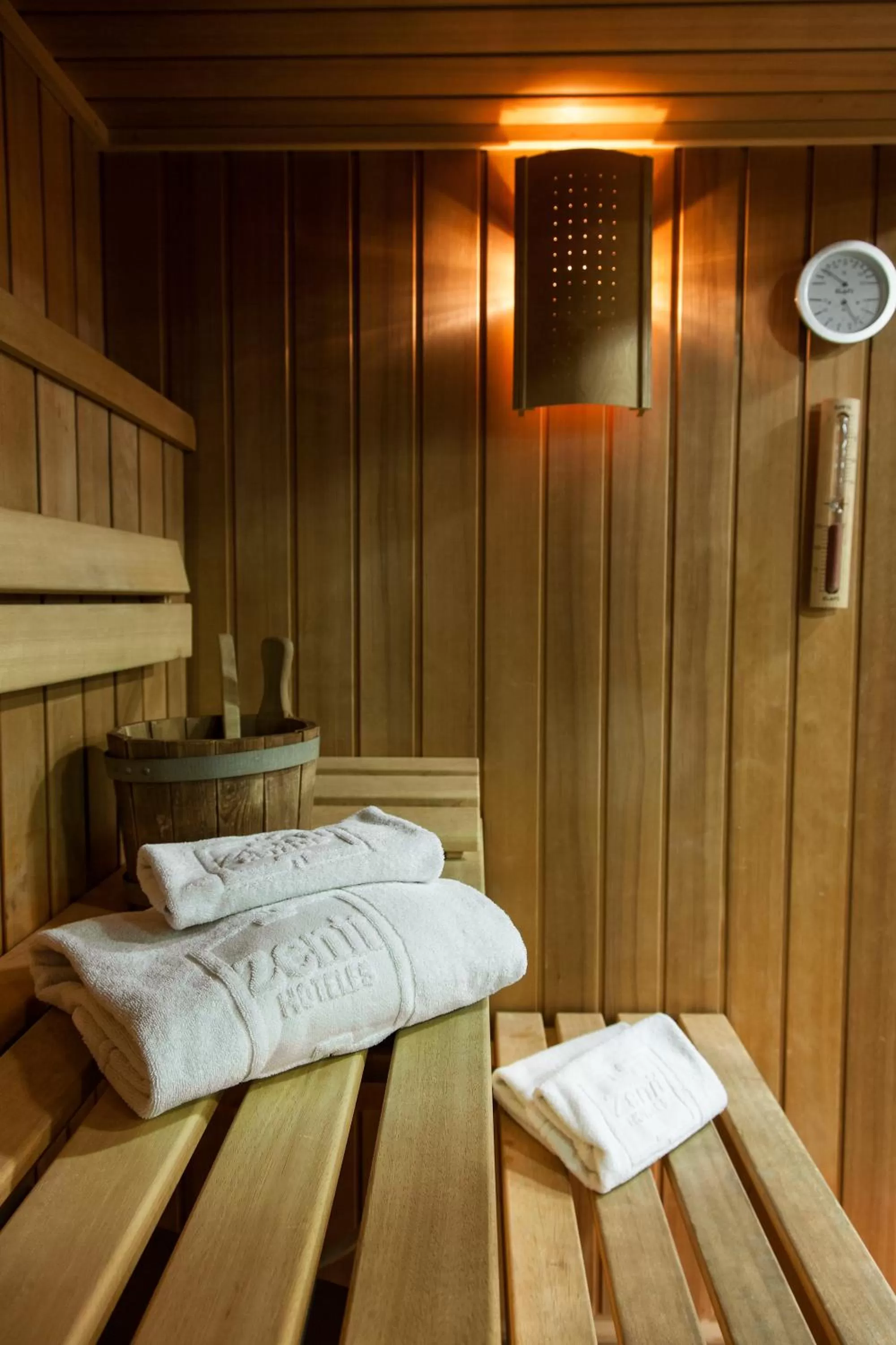 Other, Bed in Zenit Valencia