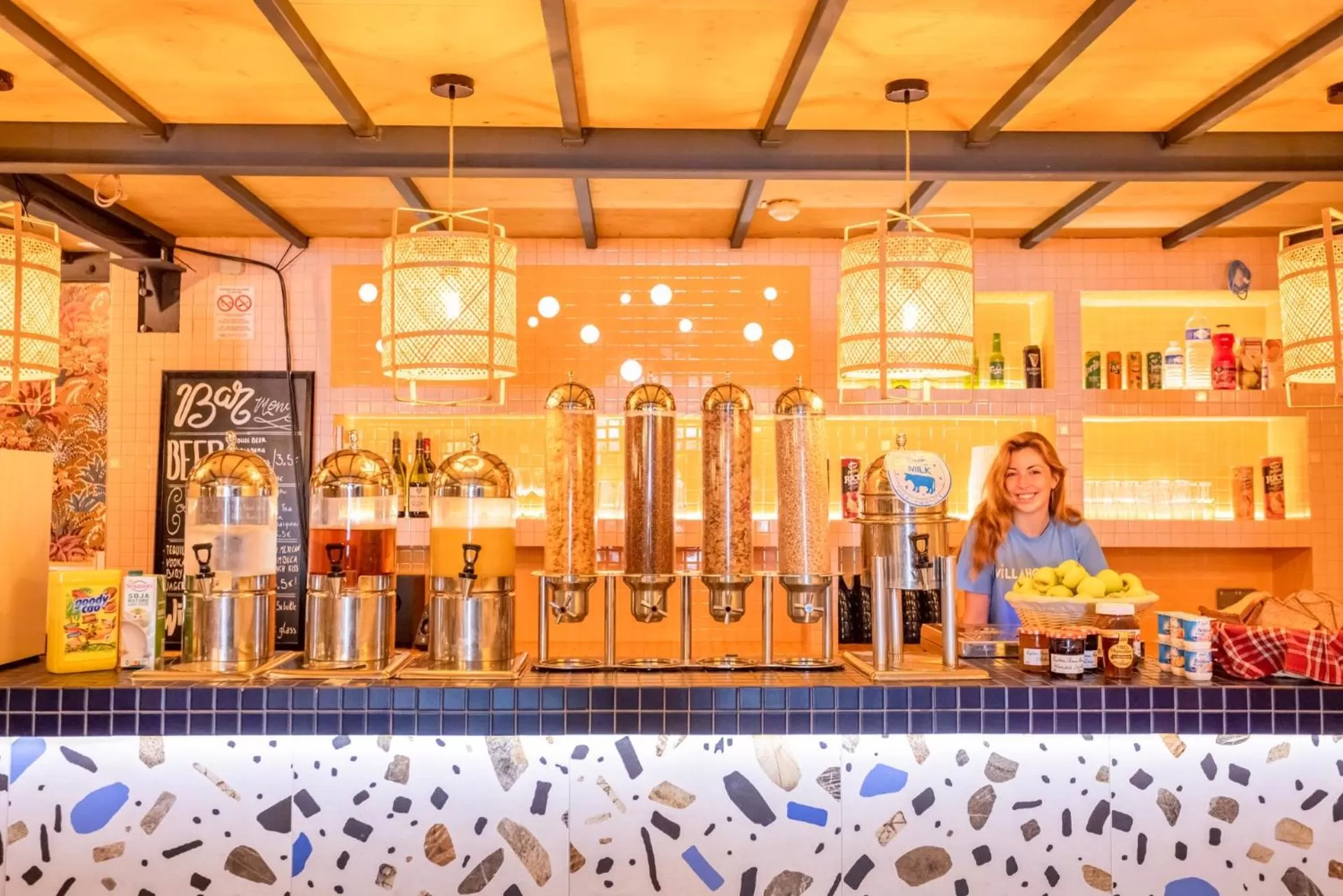 Restaurant/places to eat in Villa Saint Exupery Beach Hostel