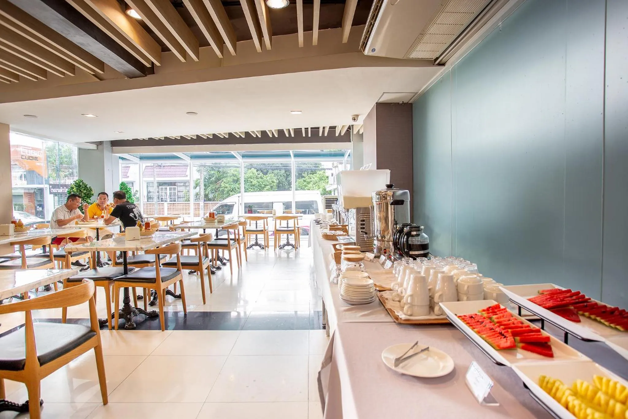 Breakfast in Spittze Hotel Pratunam