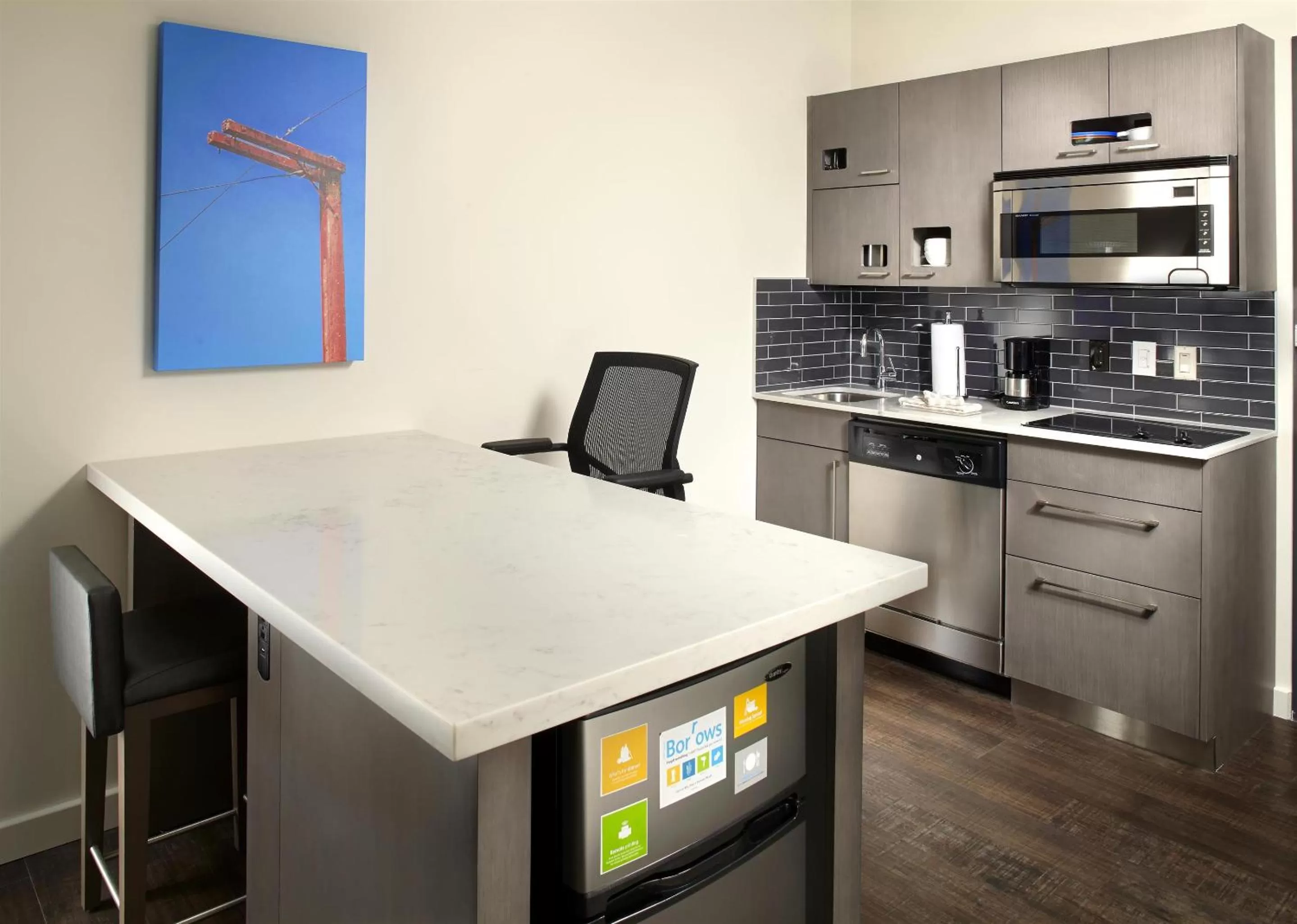 King Studio Suite with Kitchen and Sofa Bed in Hyatt House Pittsburgh Bloomfield Shadyside