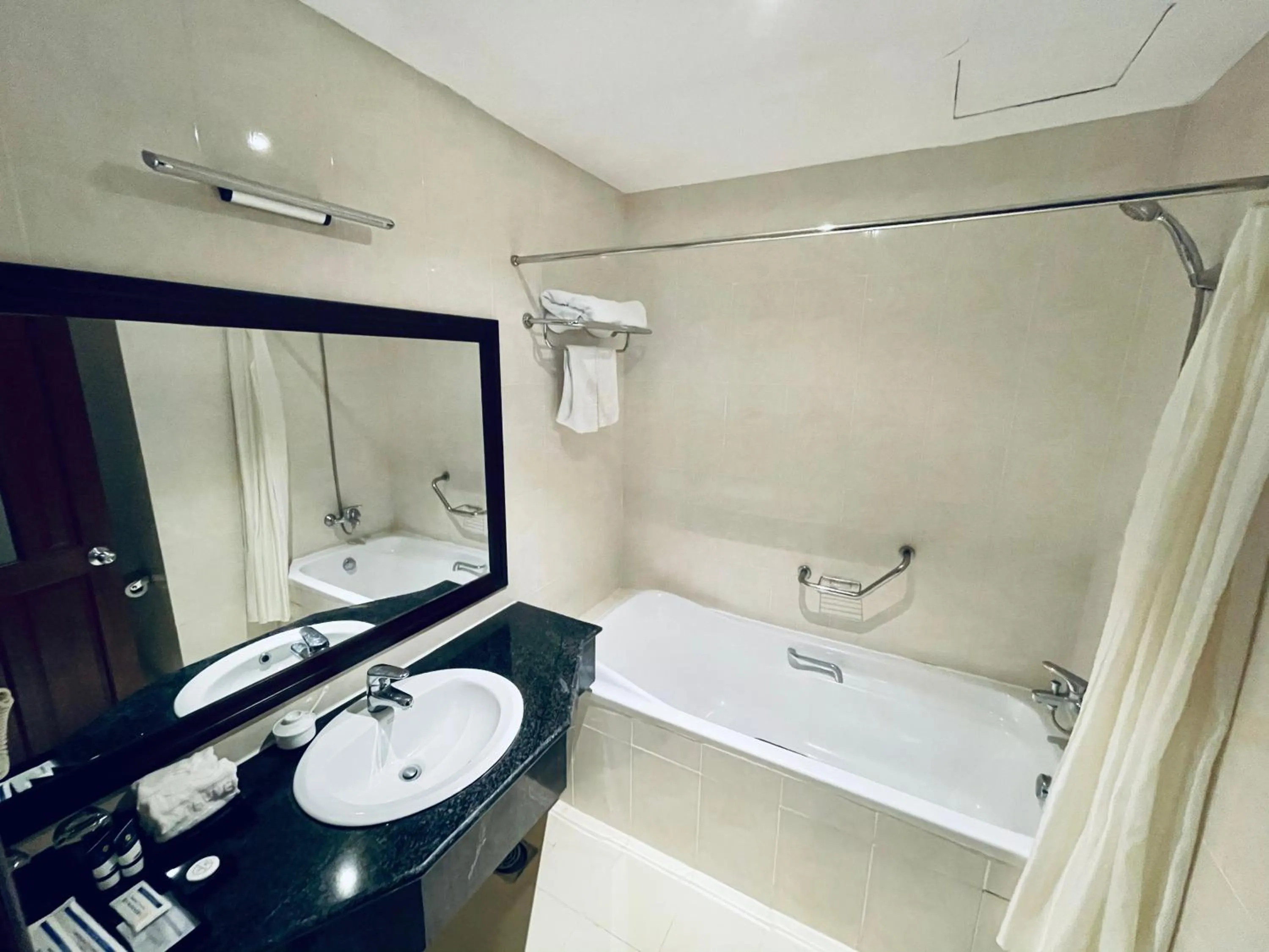 Sai Gon Phu Yen Hotel