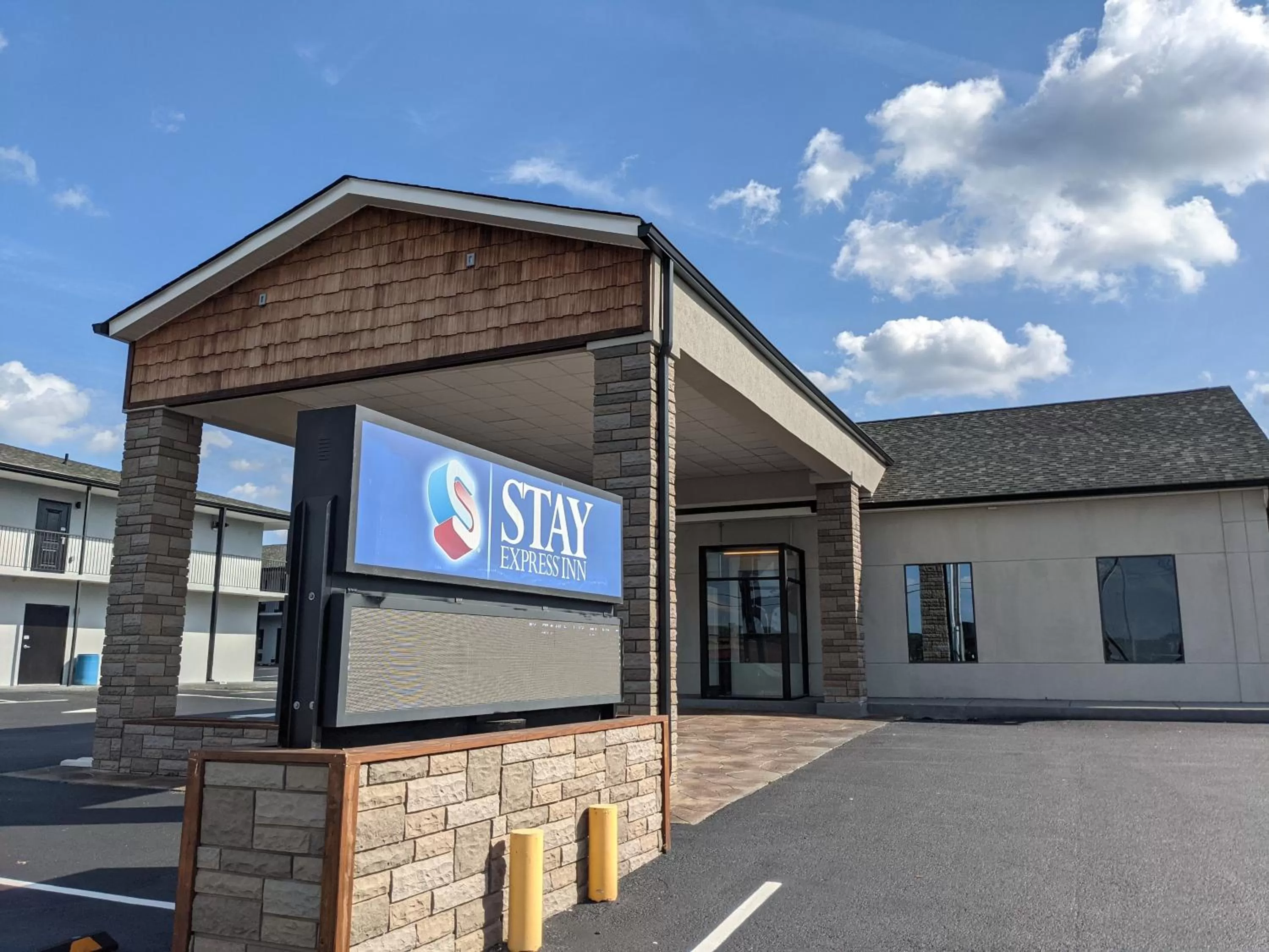 Facade/entrance in Stay Express Inn Chattanooga