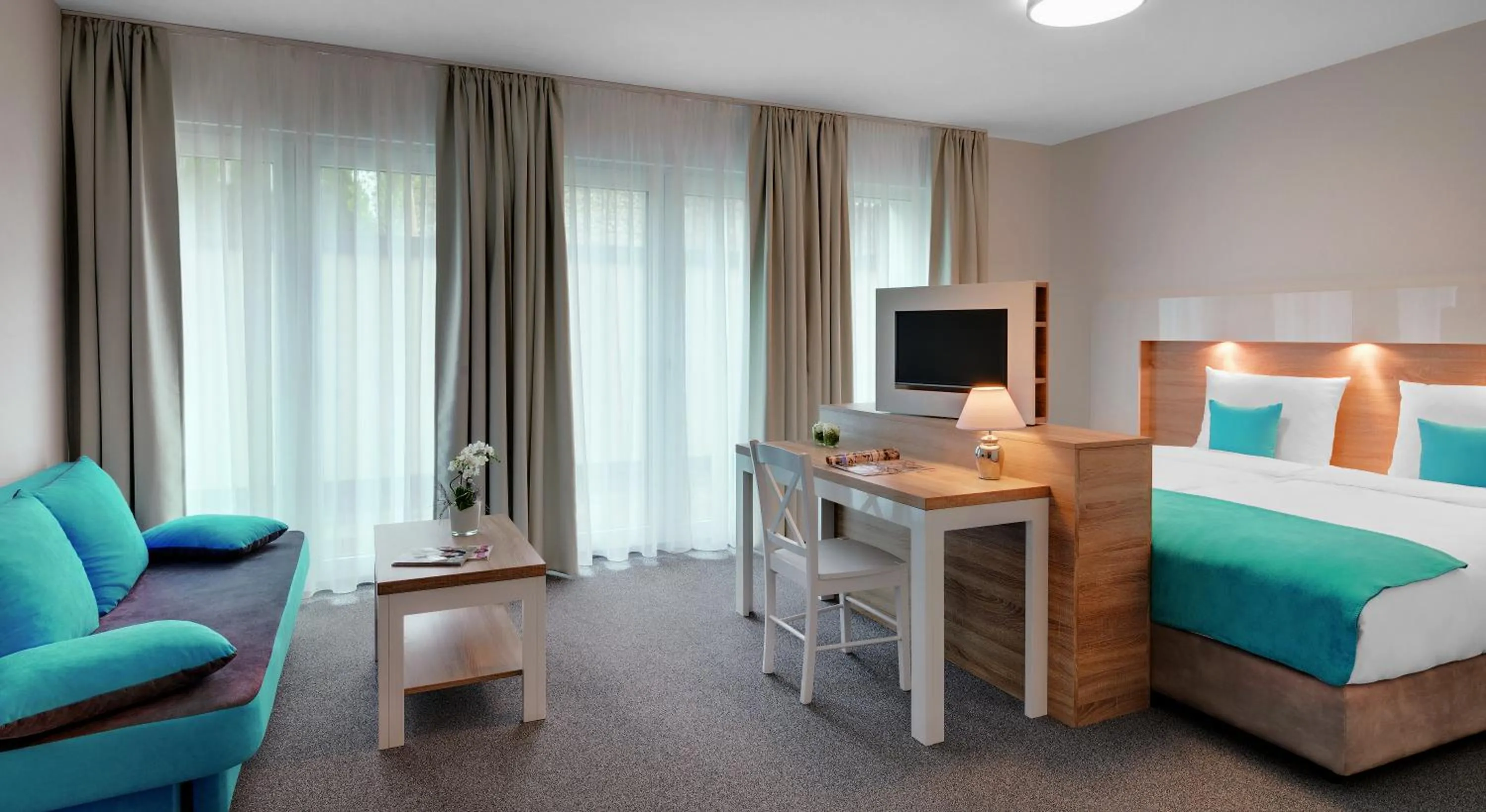 Photo of the whole room, Bed in Hotel und Pension Seereich