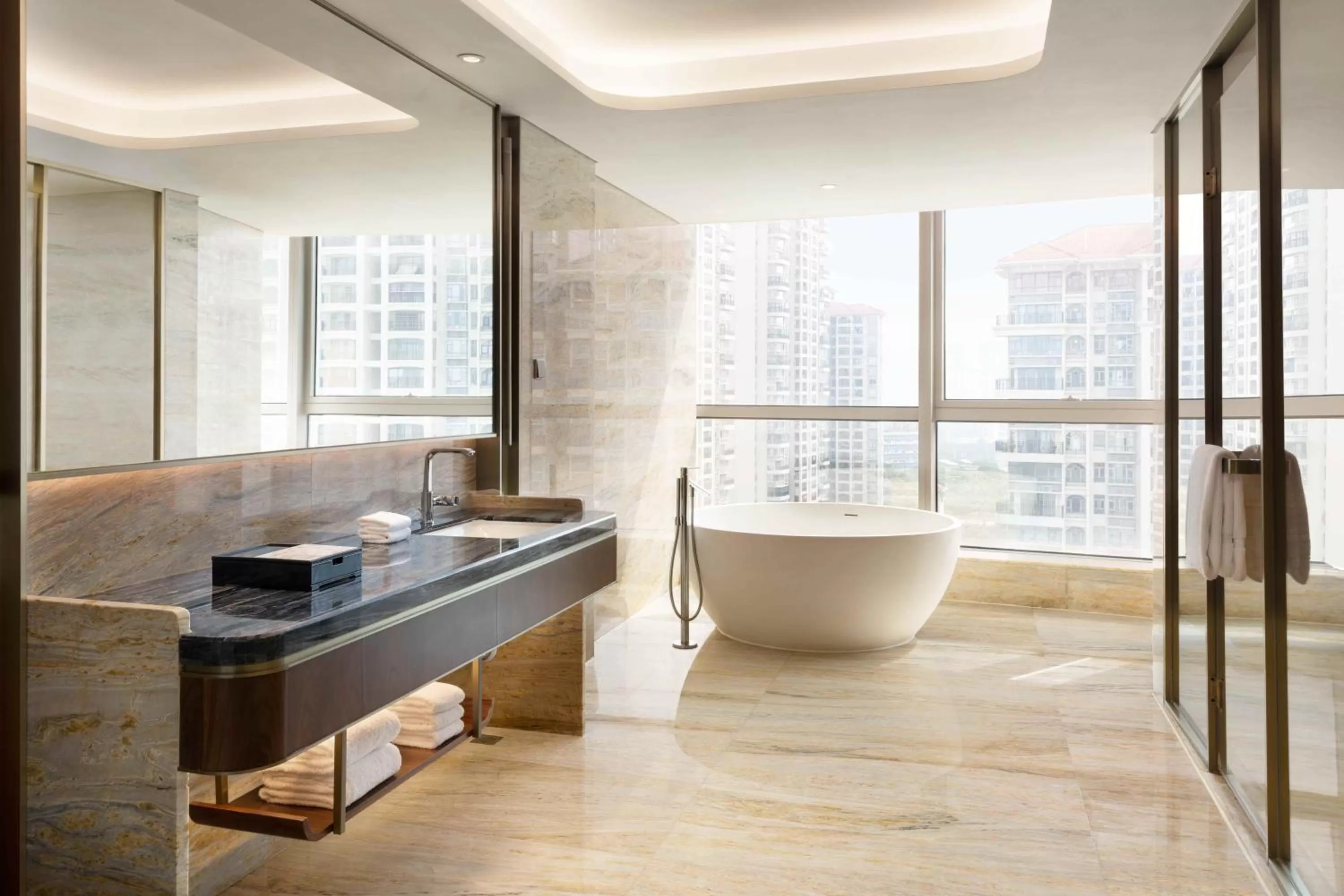 Bathroom in Sheraton Zhanjiang Hotel