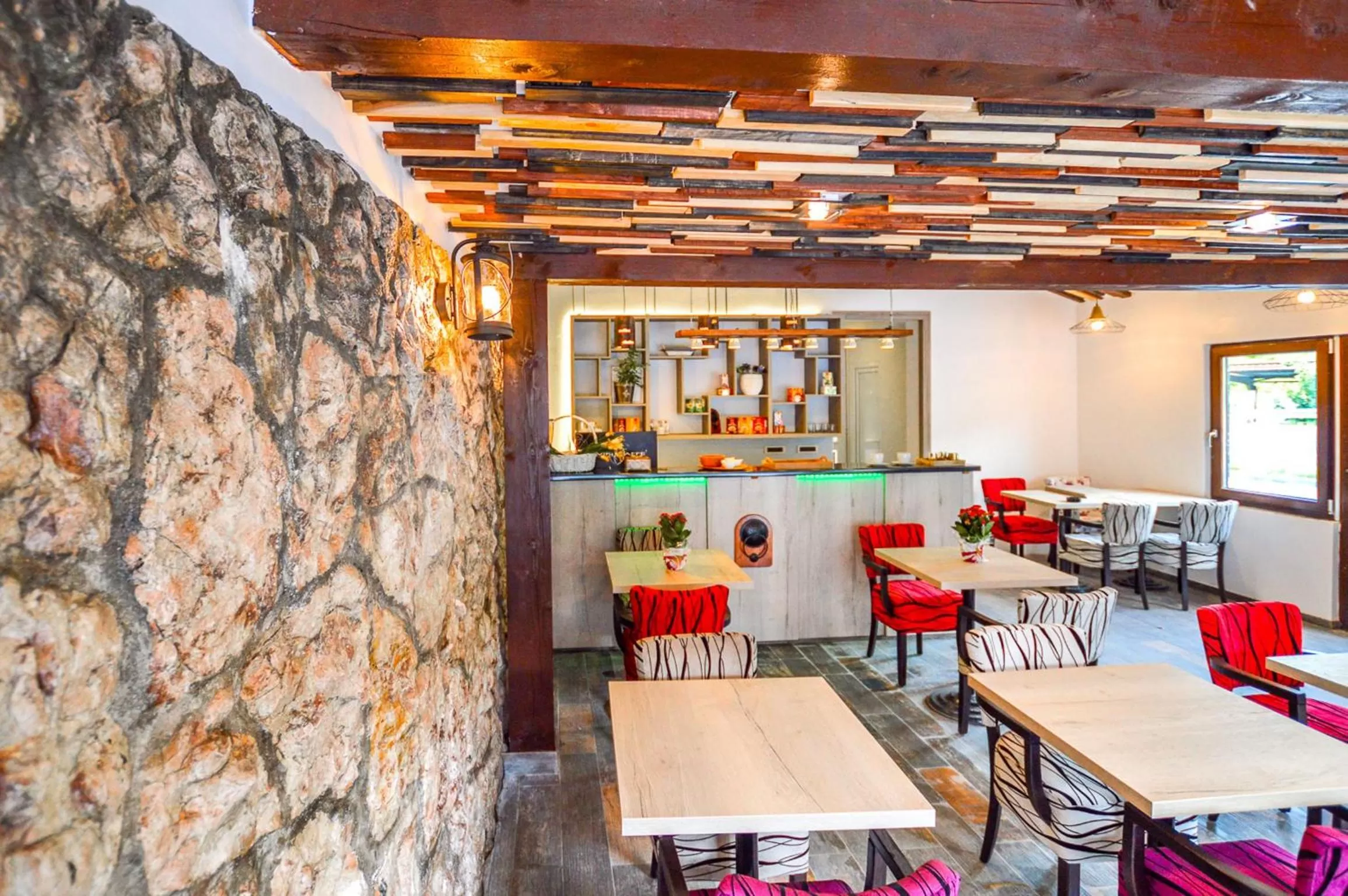 Restaurant/places to eat in Heritage Hotel Gate of Sarajevo