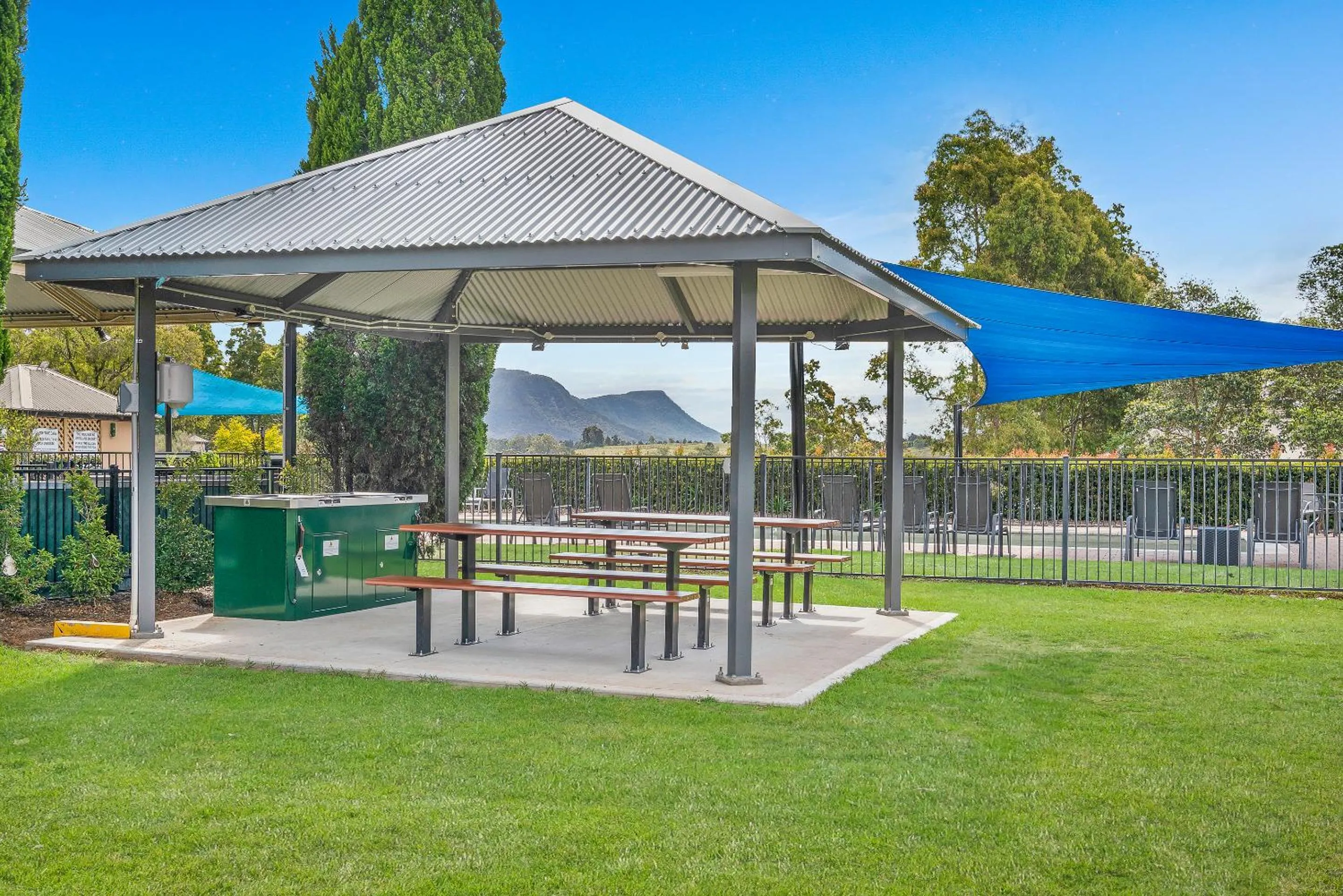 BBQ facilities in Leisure Inn Pokolbin Hill