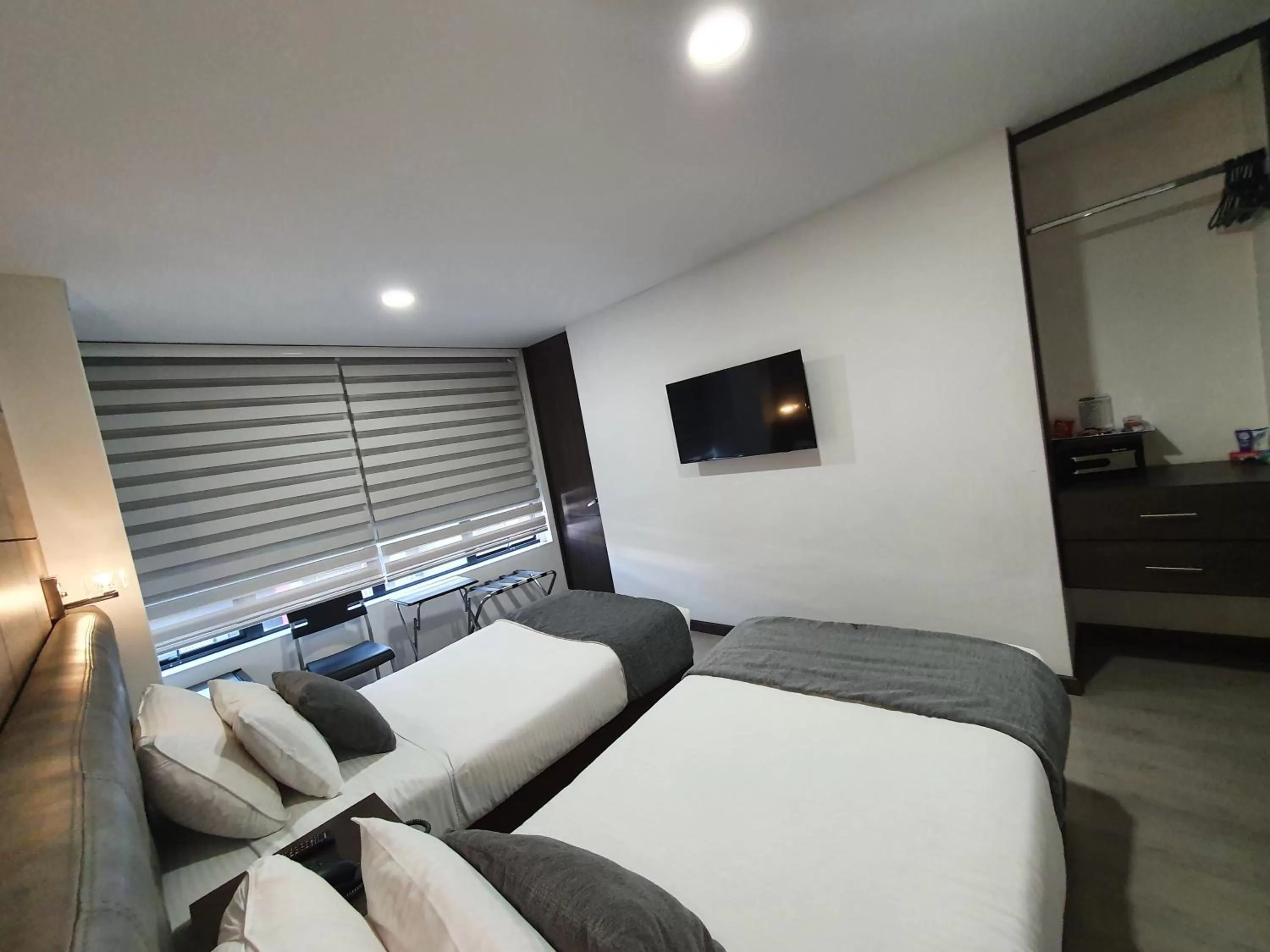 TV and multimedia, Bed in BOG URBAN HOTEl