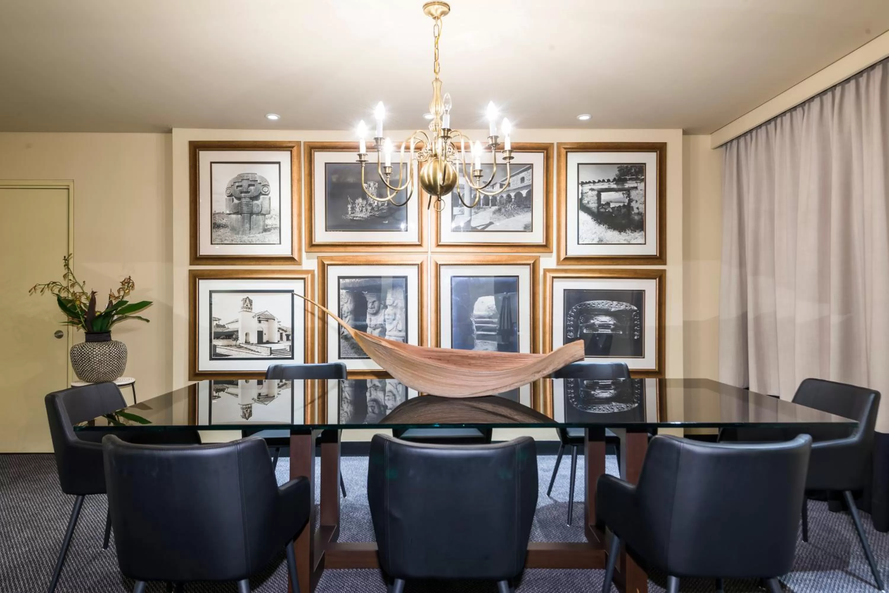 Seating area in Movich Hotel de Pereira