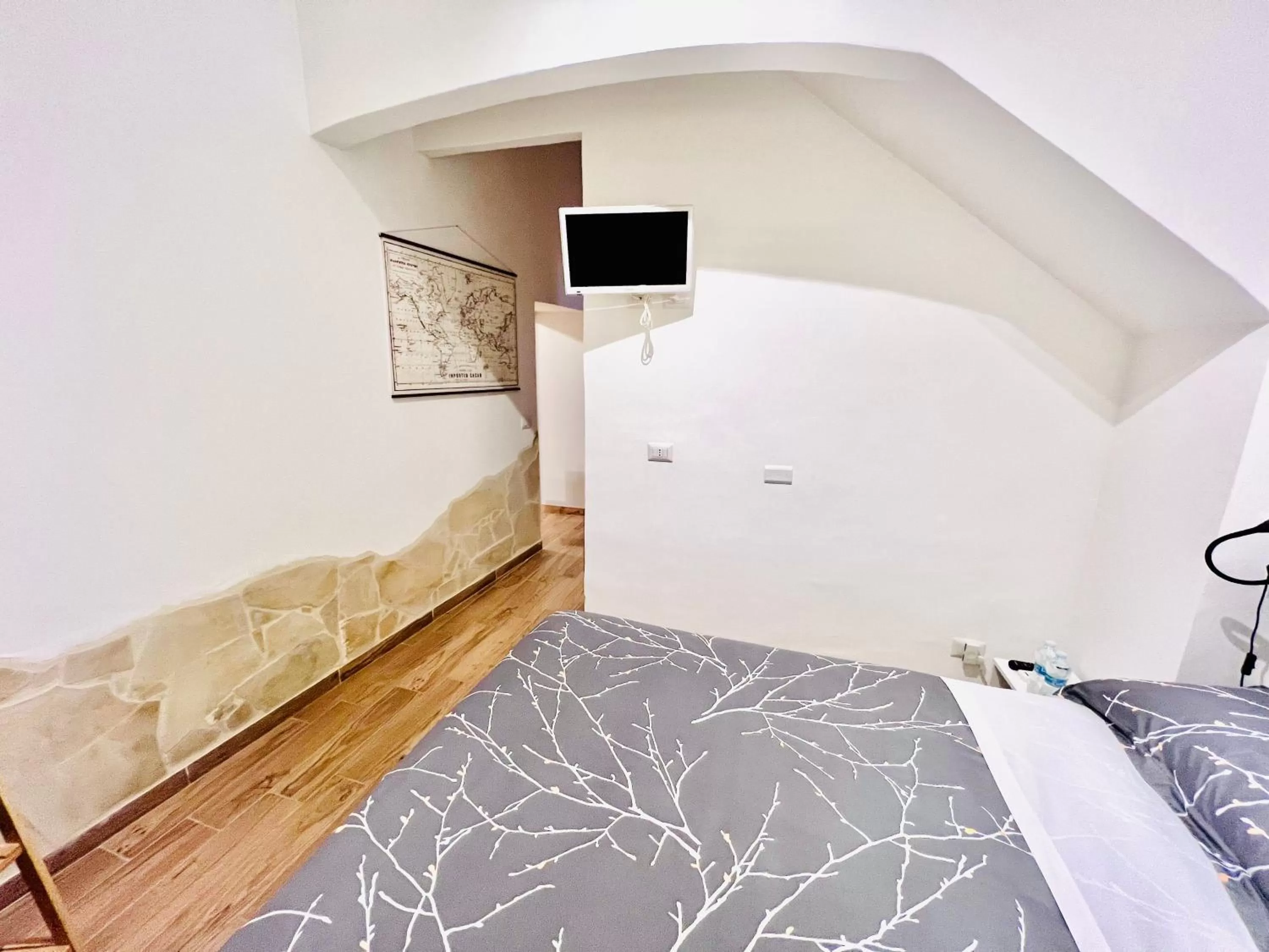 Bedroom, Bed in Il Mondo