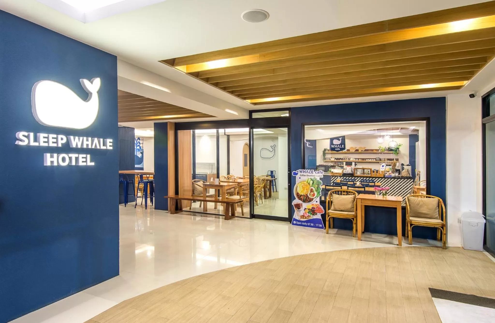 Restaurant/places to eat in Sleep Whale Hotel