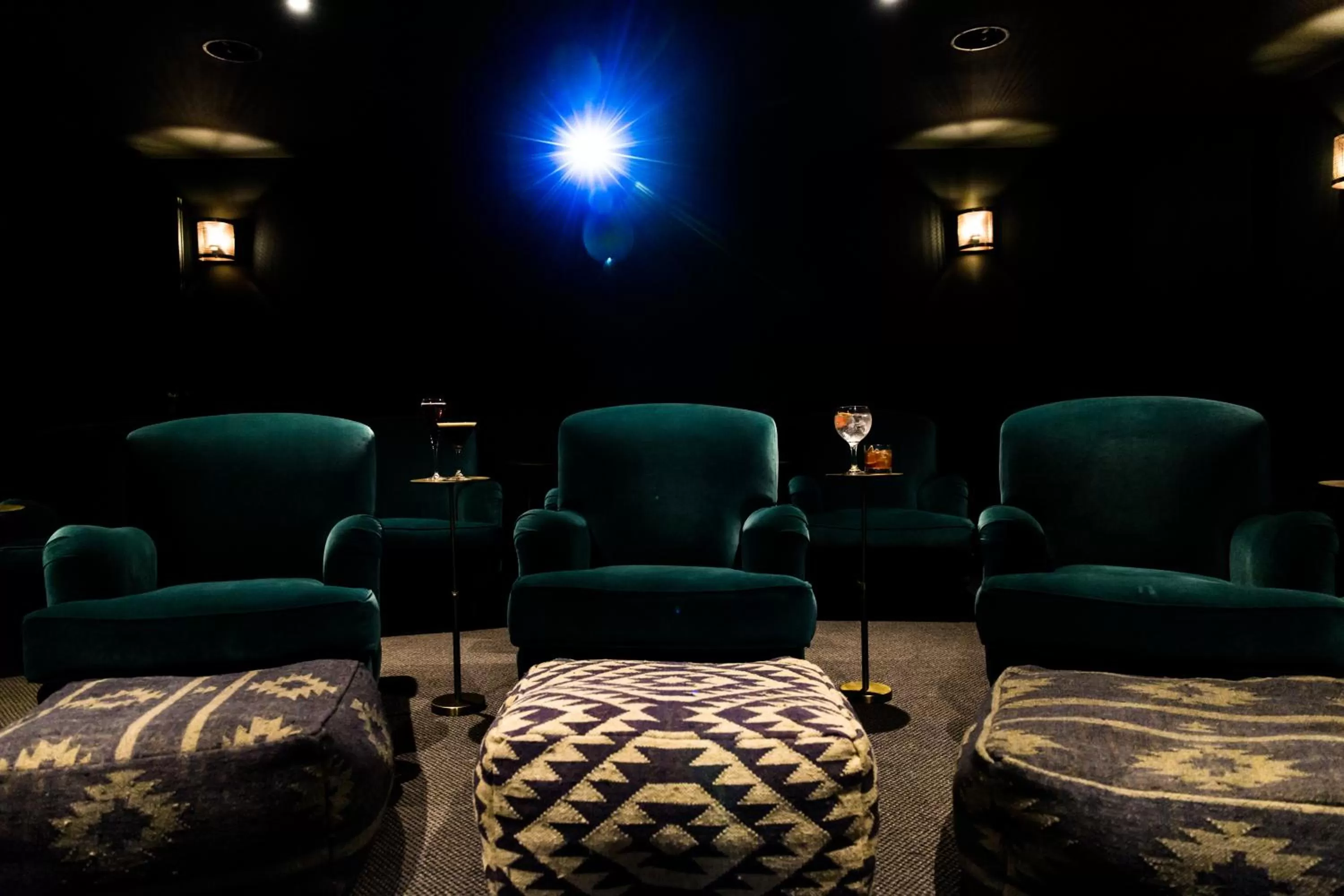 Communal lounge/ TV room in Gara Rock