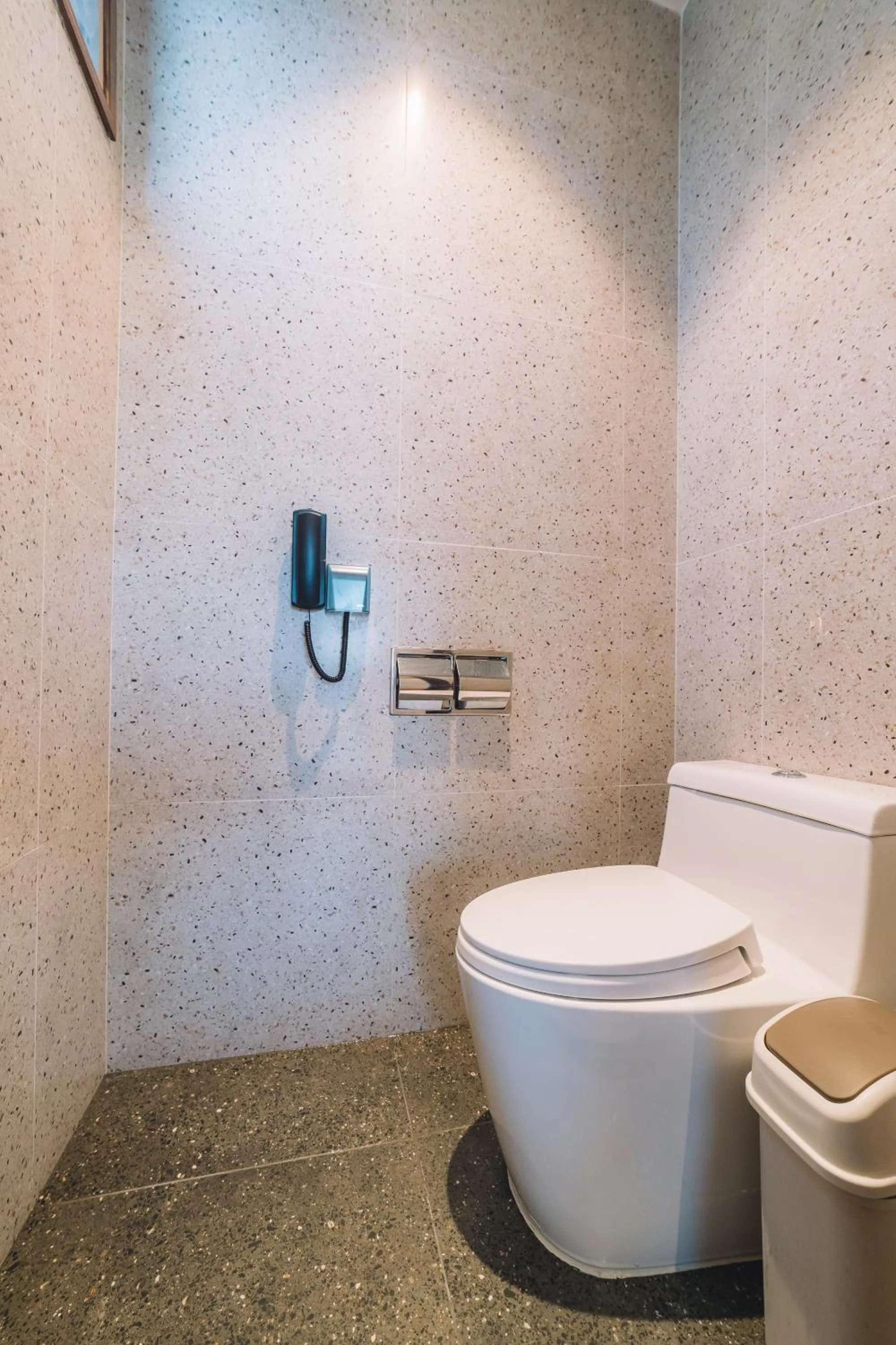 Toilet in Zen Valley Dalat