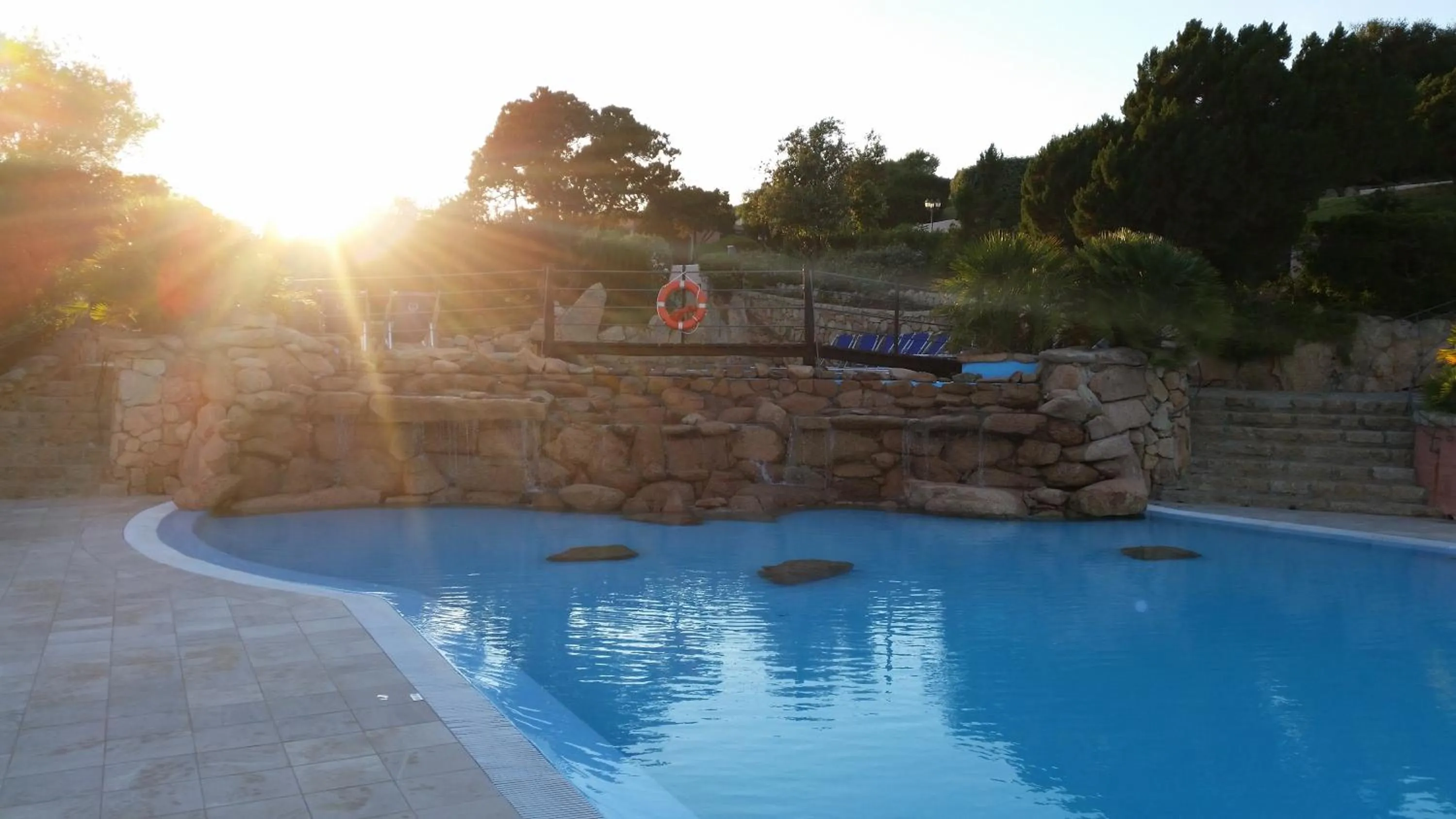 Swimming pool in Colonna Country Club