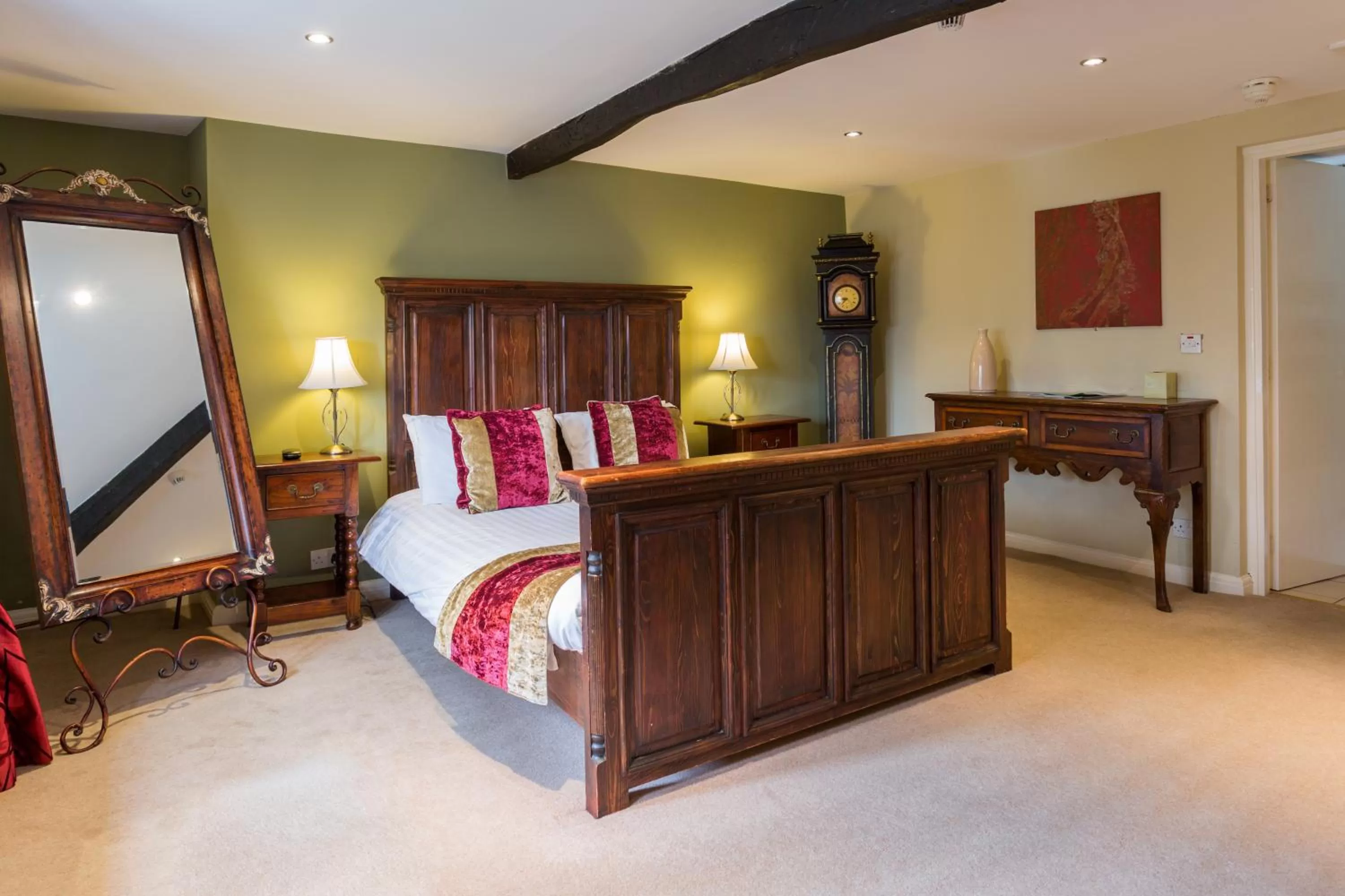 Bed in Tennant Arms Hotel