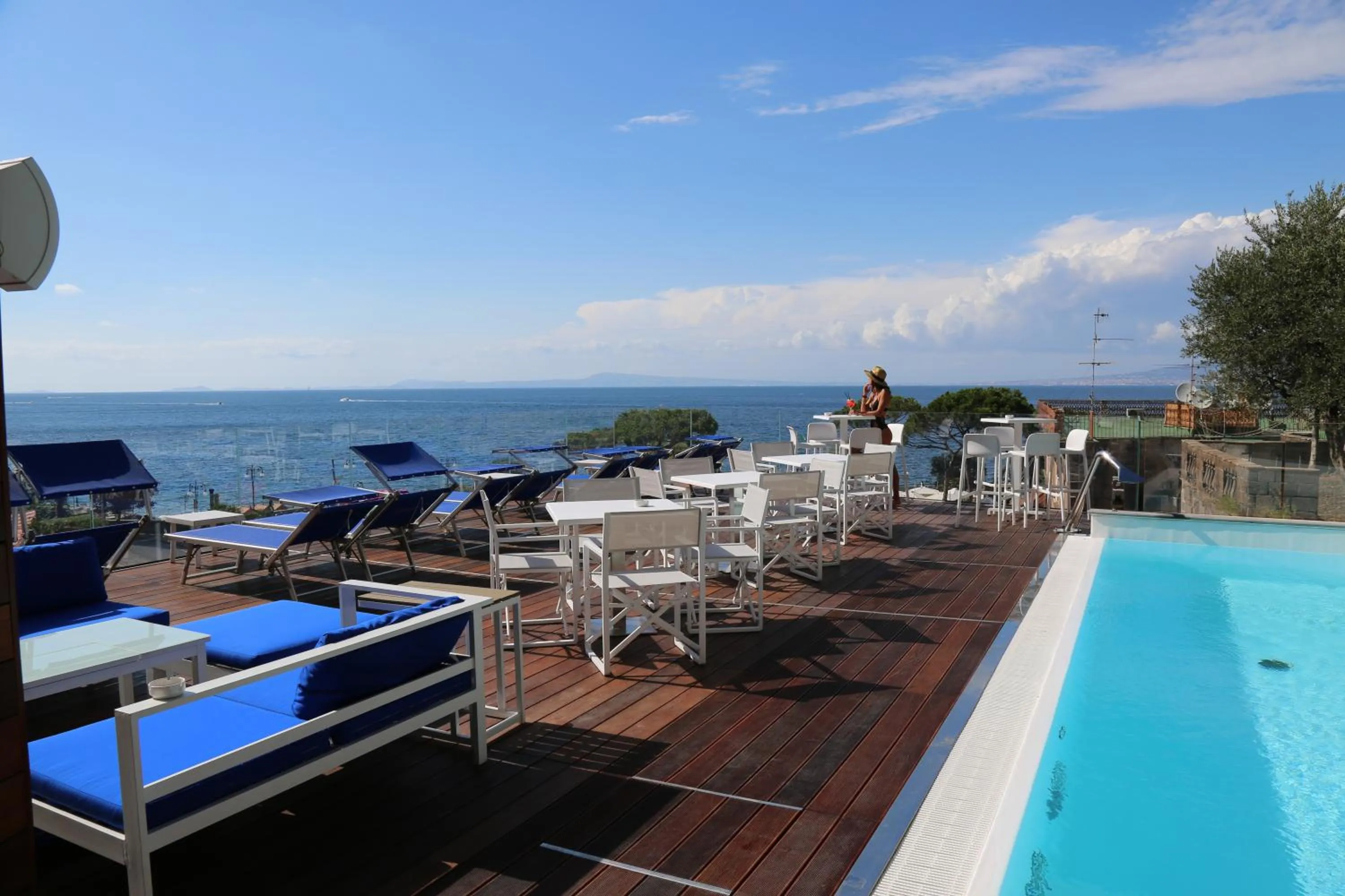 Pool view in Hotel Il Faro