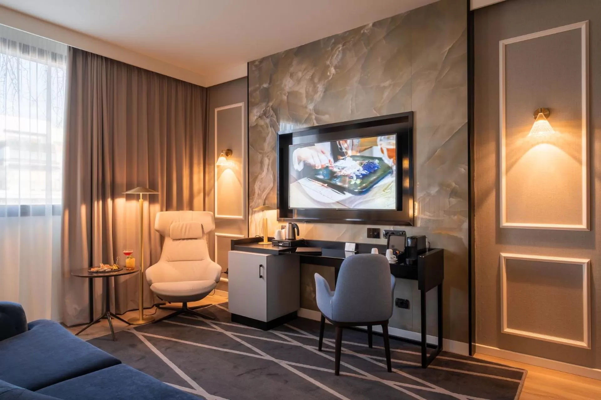 TV and multimedia in Savhotel Aemilia Bologna