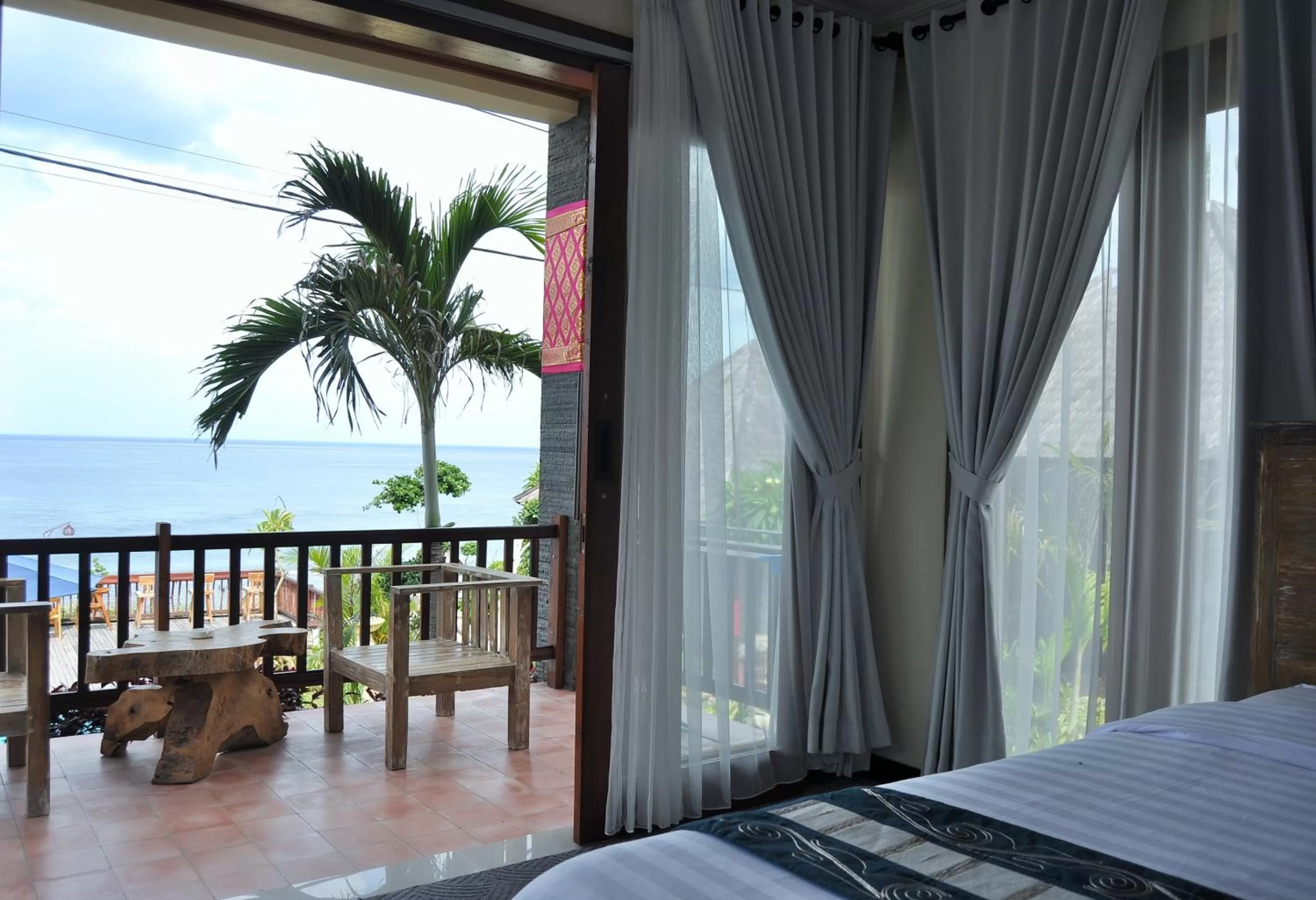 Balcony/Terrace, Bed in Ocean Terrace Suite And Spa Luxury