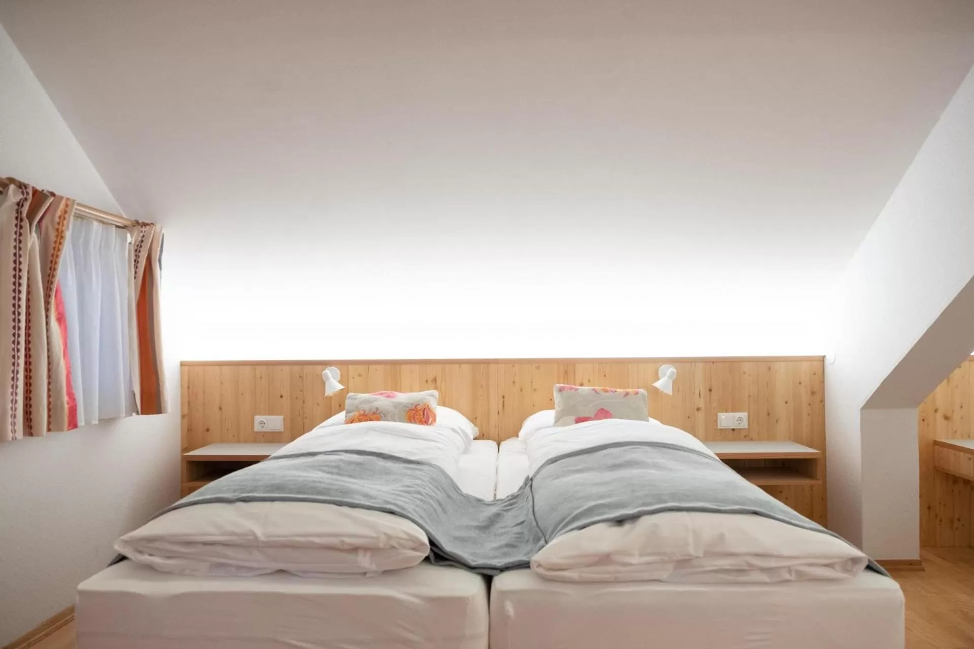 Bed in Santner, Hotel