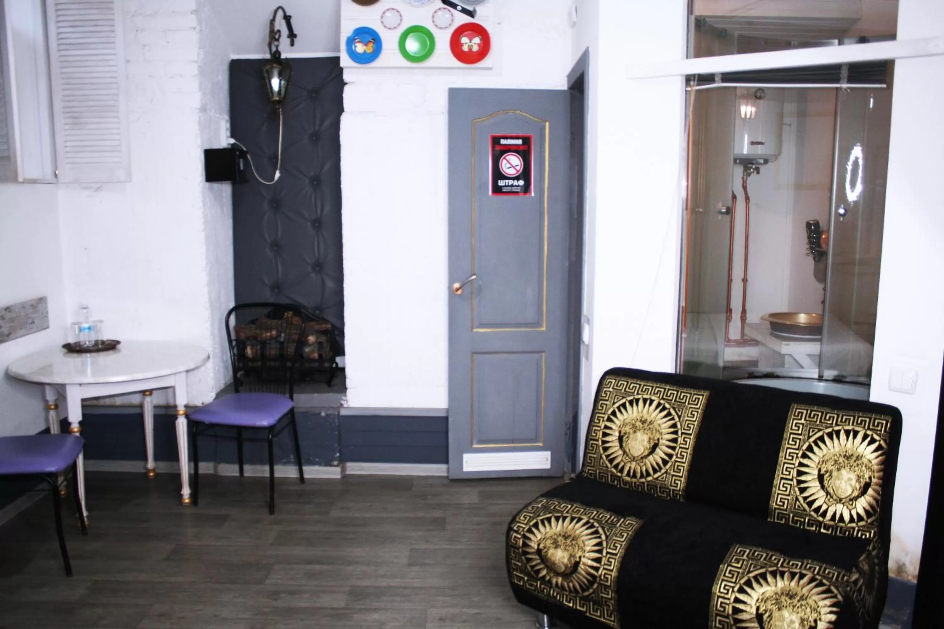 Dining area in MAMBA HOTEL - готель в укритті