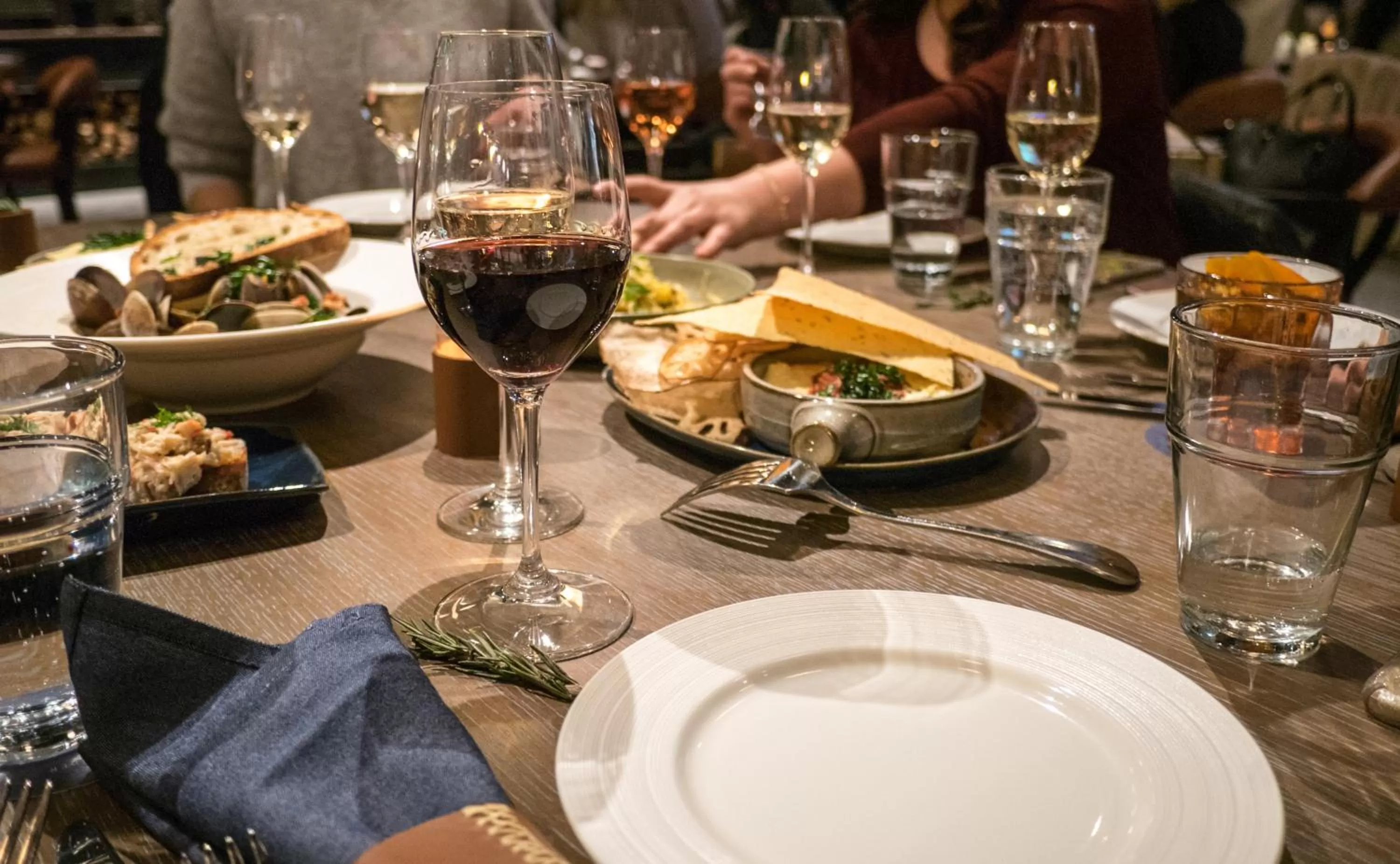 Restaurant/places to eat in Hotel Theodore Seattle Downtown, Tapestry by Hilton