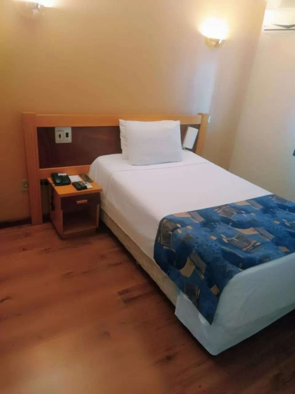 Bed in Monumental Bittar Hotel