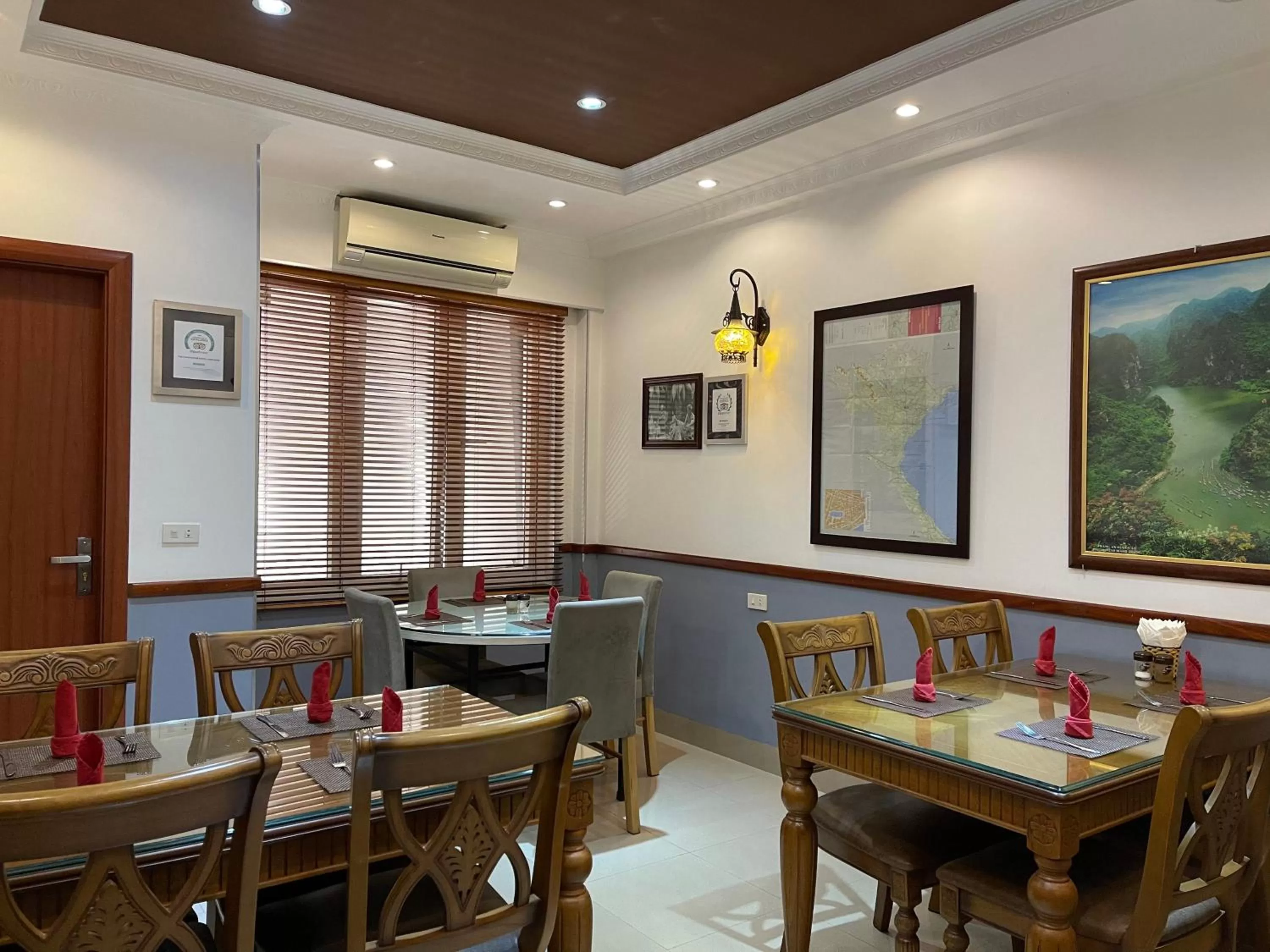 Restaurant/places to eat in The Vancouver Hotel - Ninh Binh