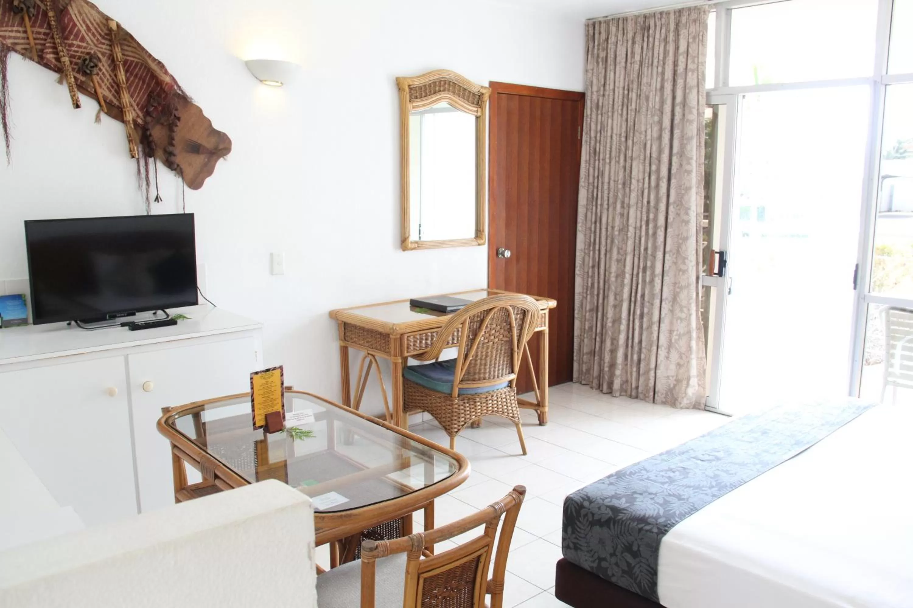 Photo of the whole room, Bed in The Melanesian Port Vila