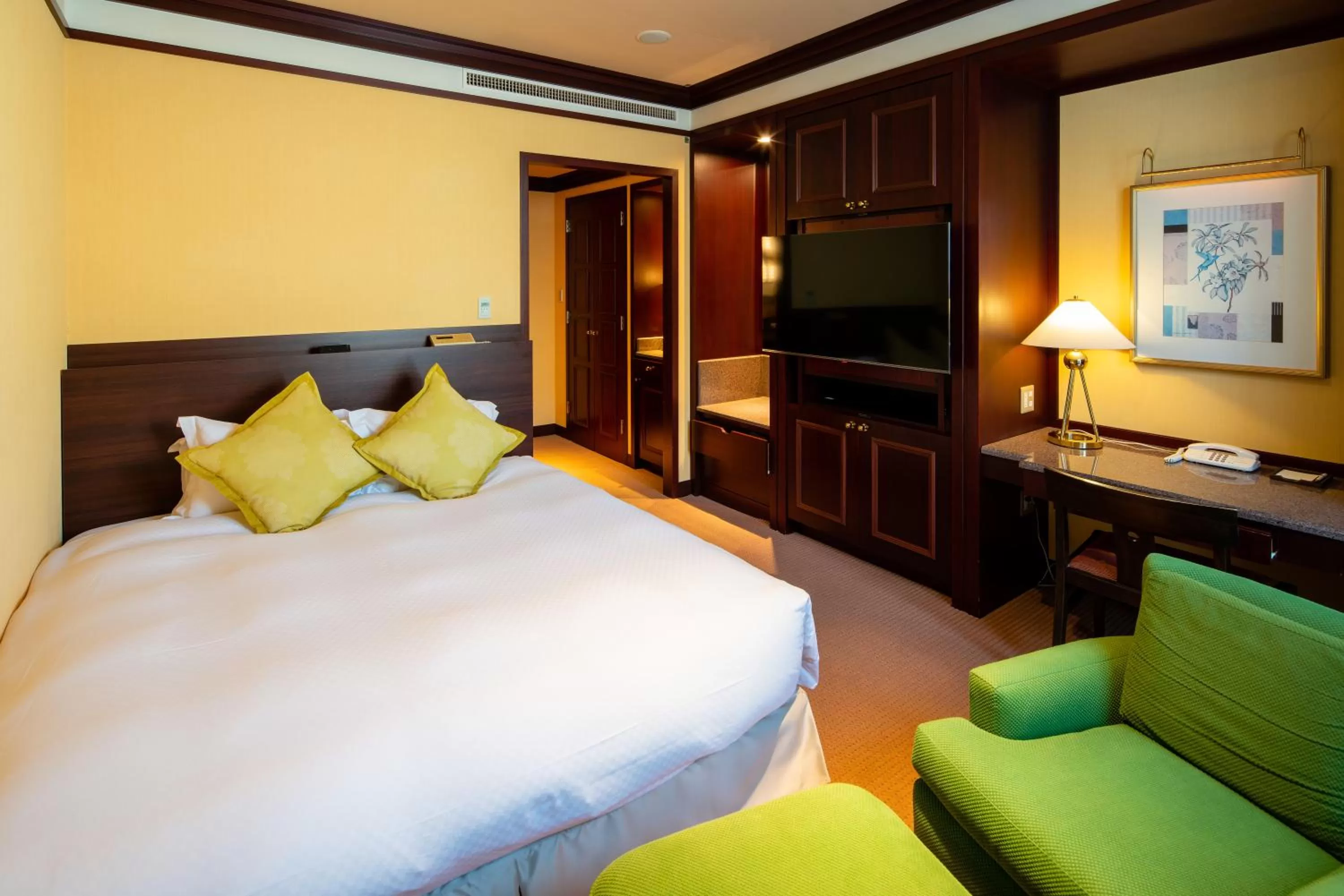 Photo of the whole room, Bed in Mito Plaza Hotel