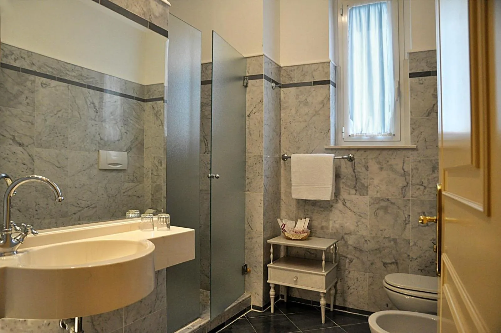 Bathroom in HG Hotel Cappelli