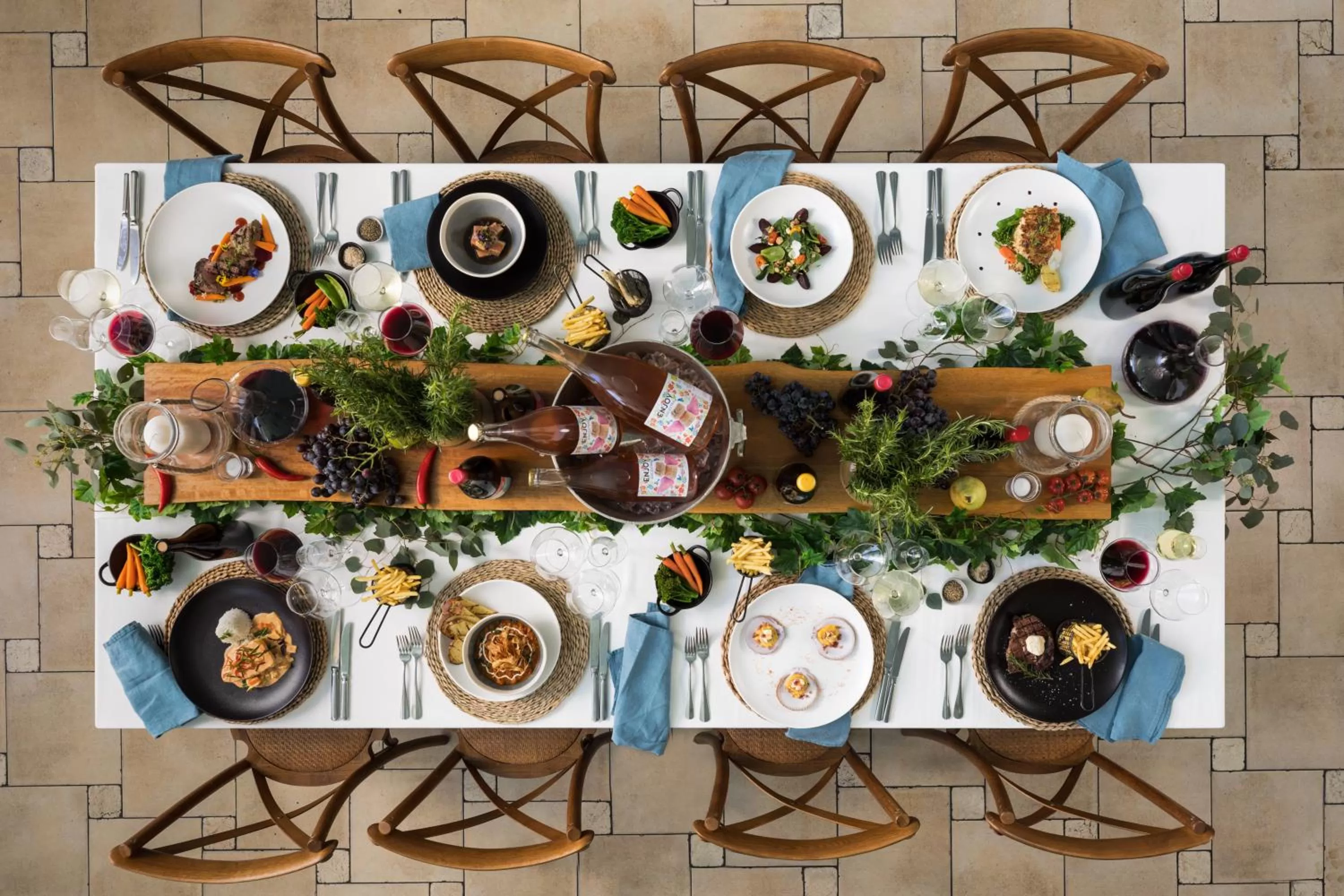 Food and drinks in Cairns Harbourside Hotel