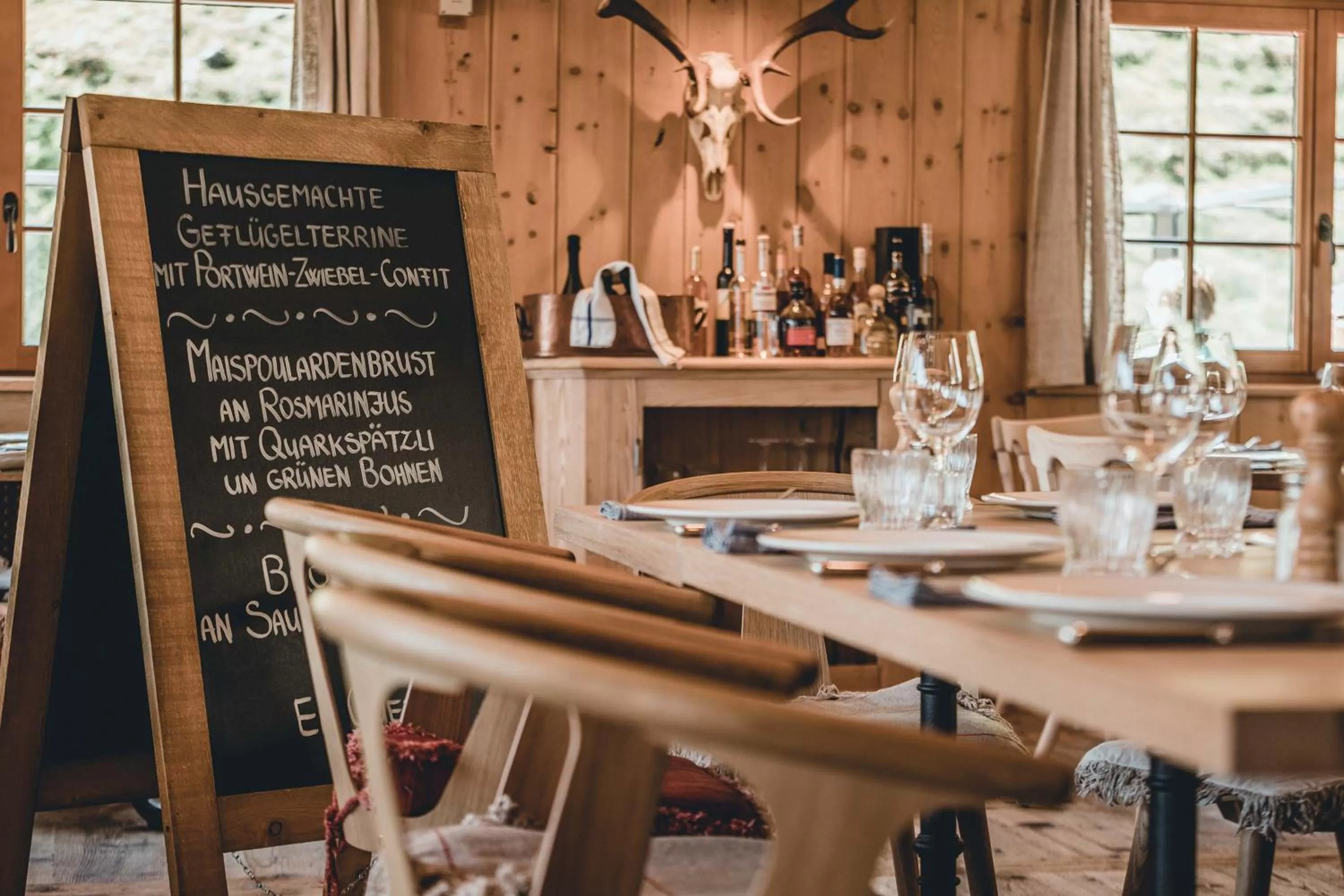 Restaurant/Places to Eat in Alpenblick Bergrestaurant & Hotel