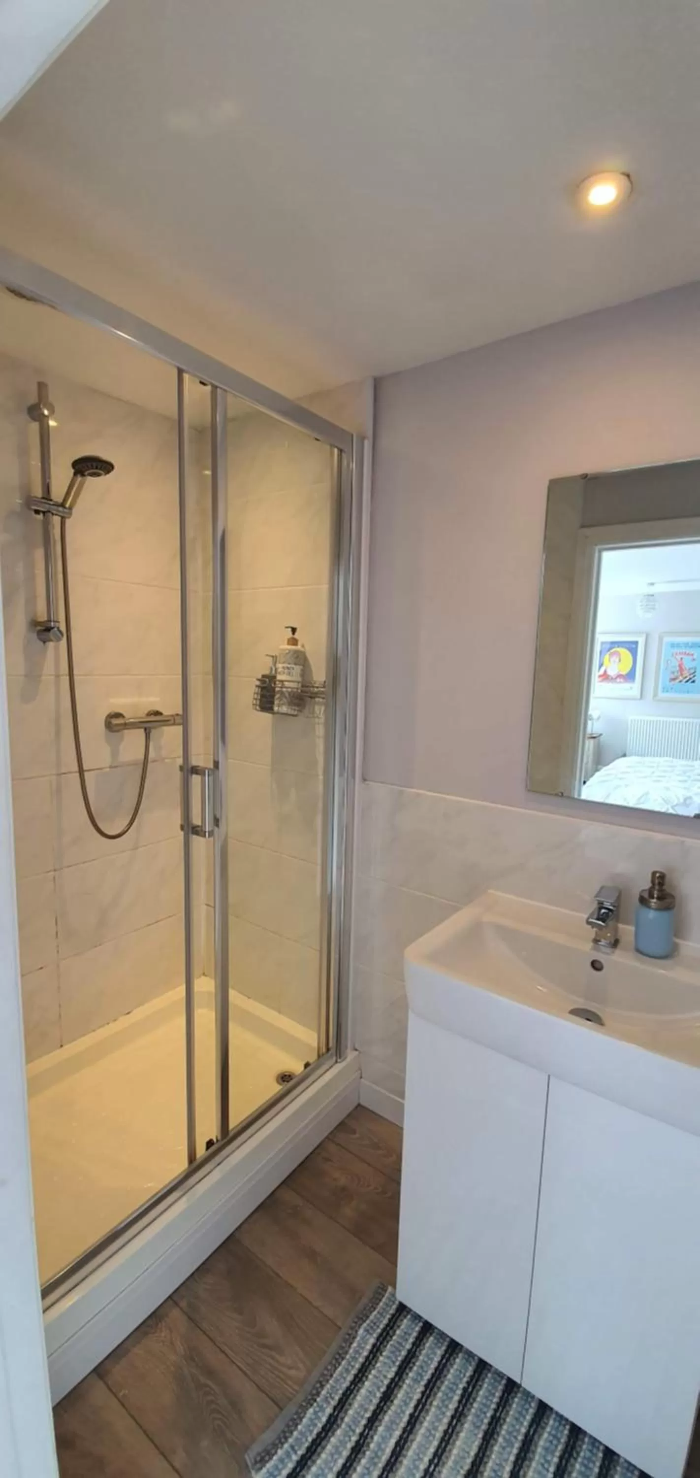 Bathroom in Rocky Cove Bed and Breakfast