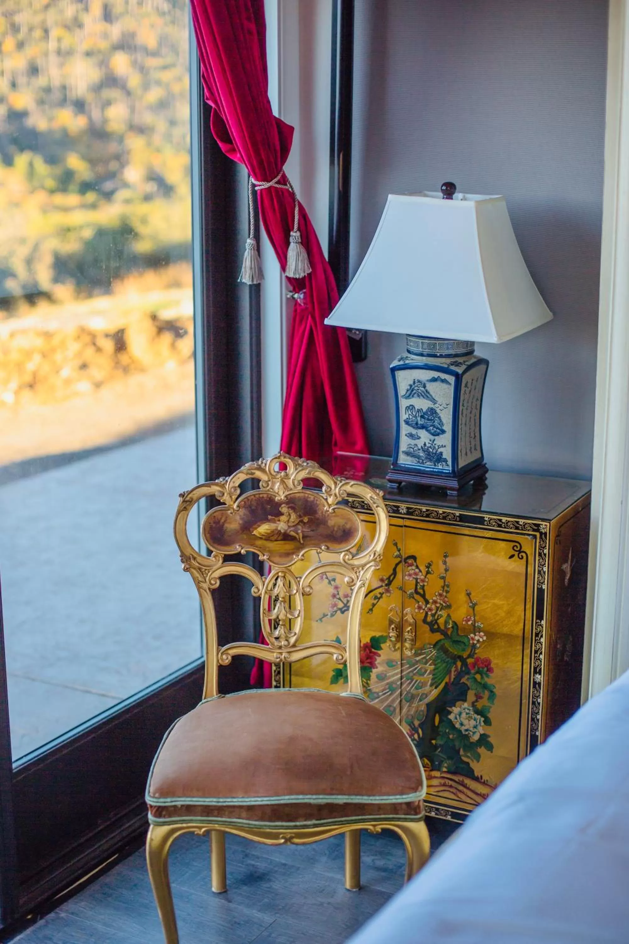 Seating area in Quiet Mind Mountain Lodge, Retreat & Spa