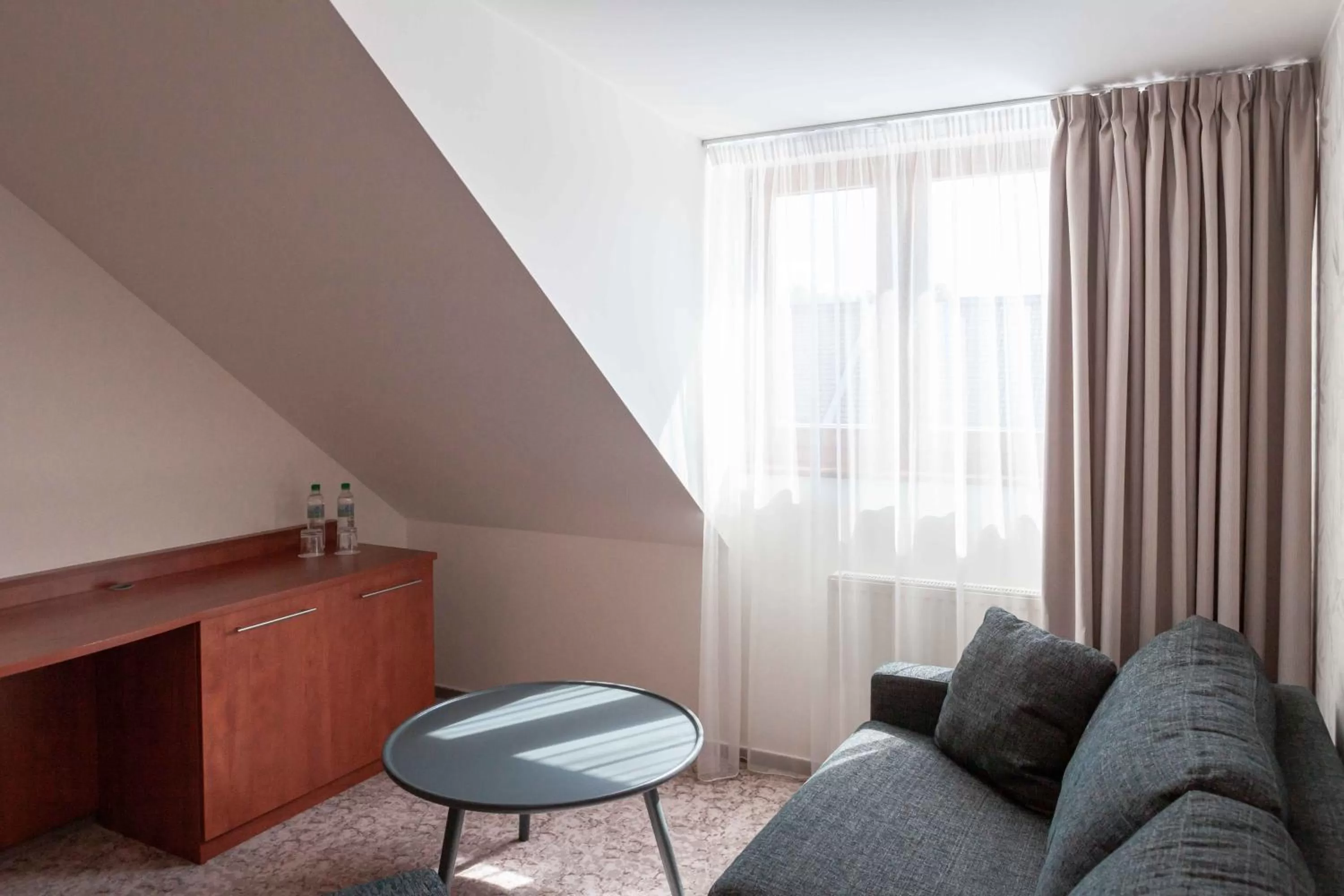 Equitana Hotel Resort