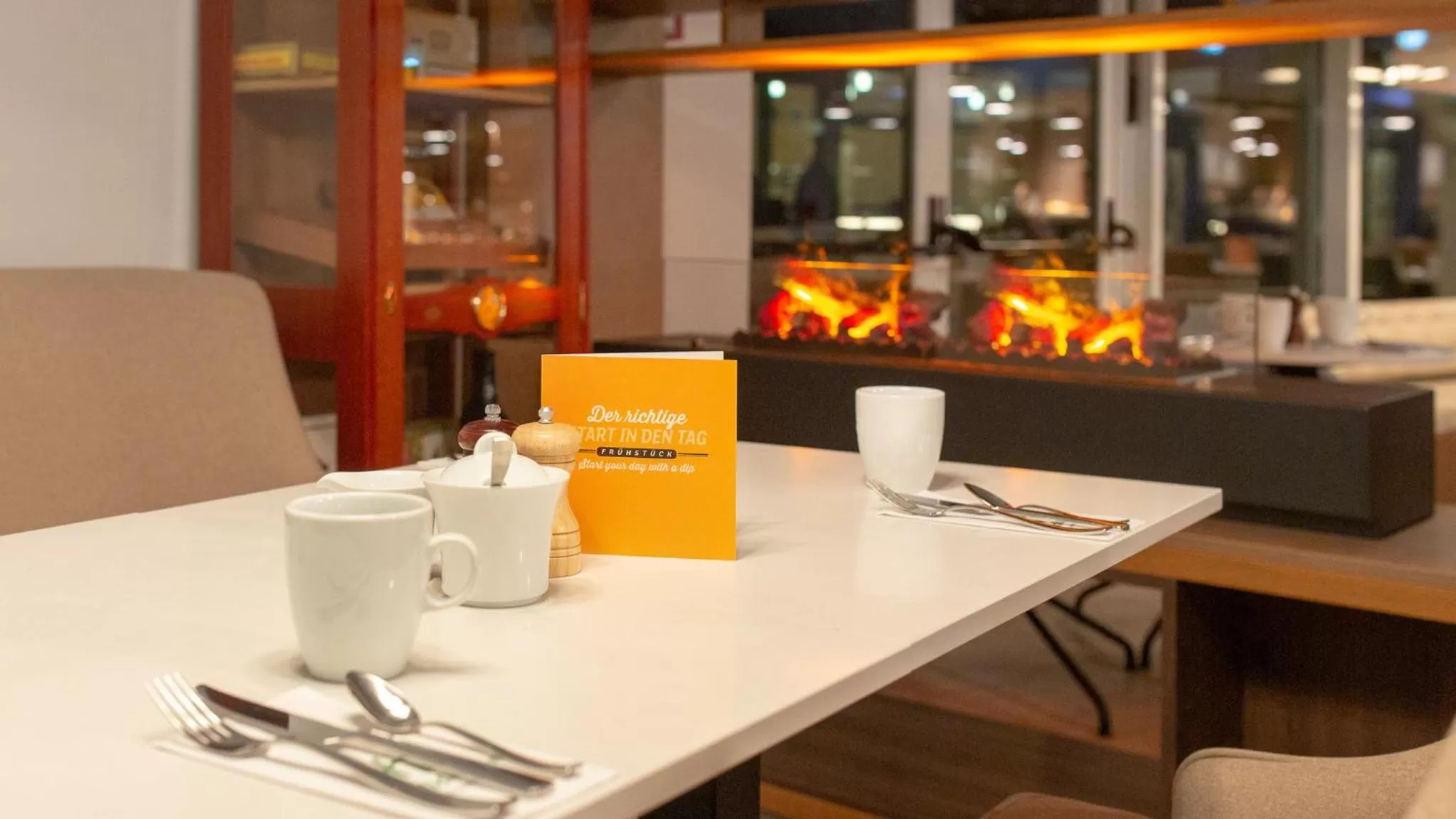 Restaurant/places to eat in Holiday Inn Berlin Airport - Conference Centre by IHG