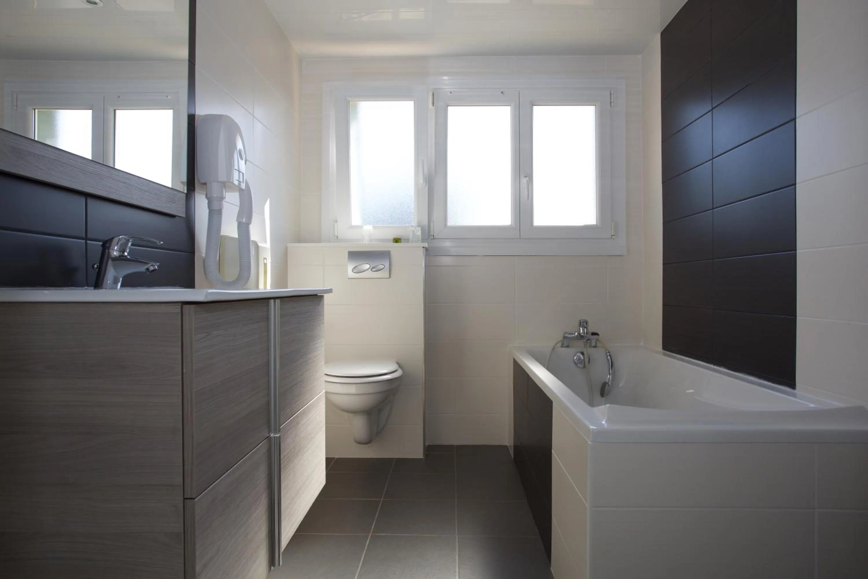 Logis Hotel Restaurant Spa Beau Site