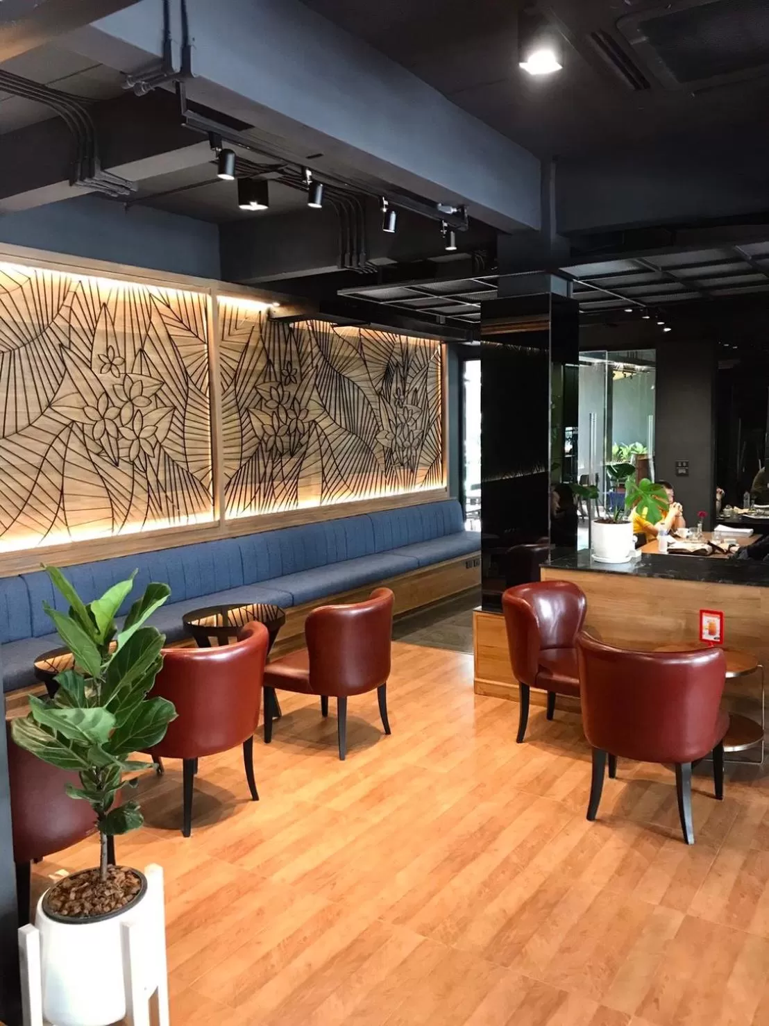 Restaurant/places to eat in The Bedrooms Boutique Hotel Bangkok