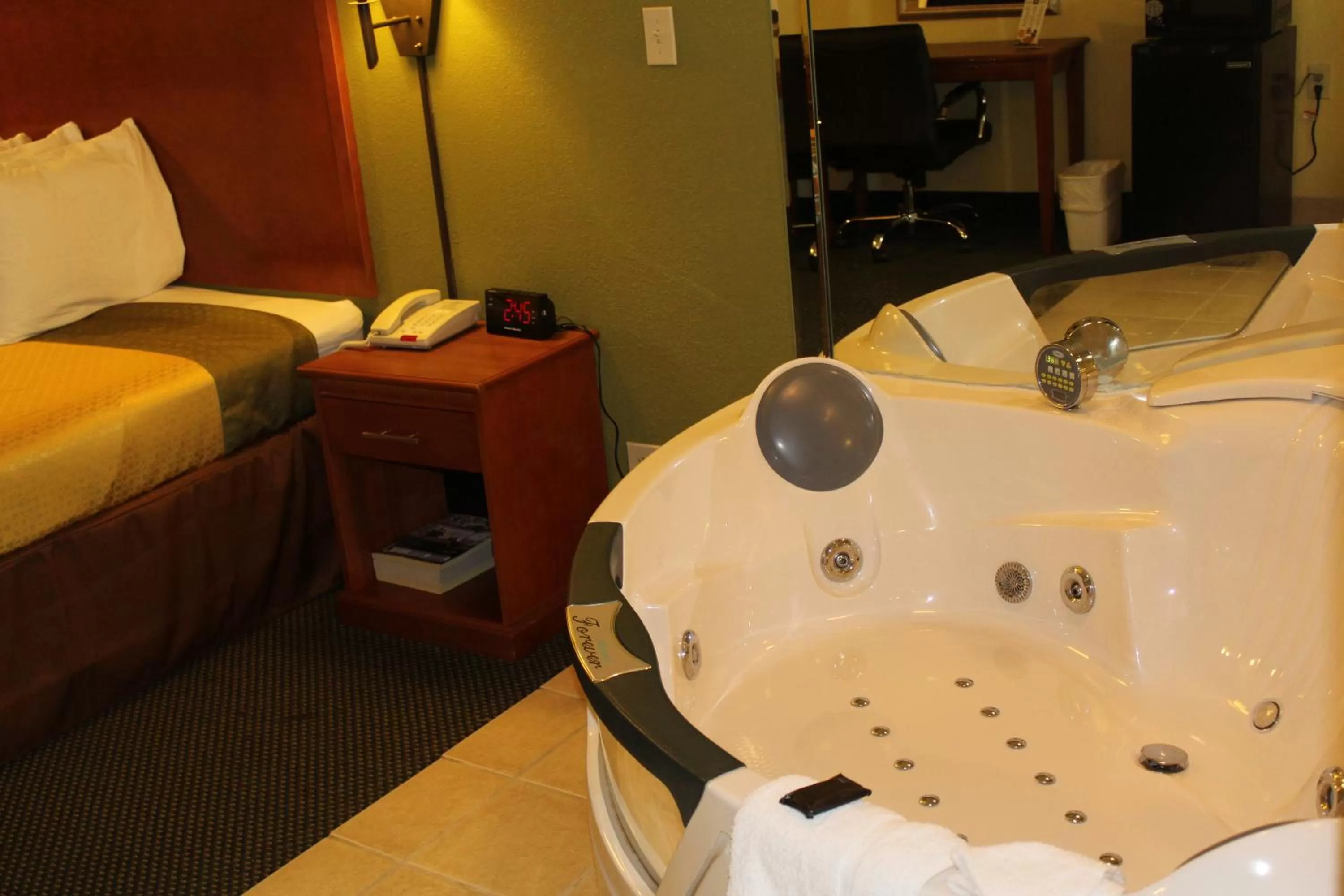 Other, Bed in America's Best Value Inn Conyers