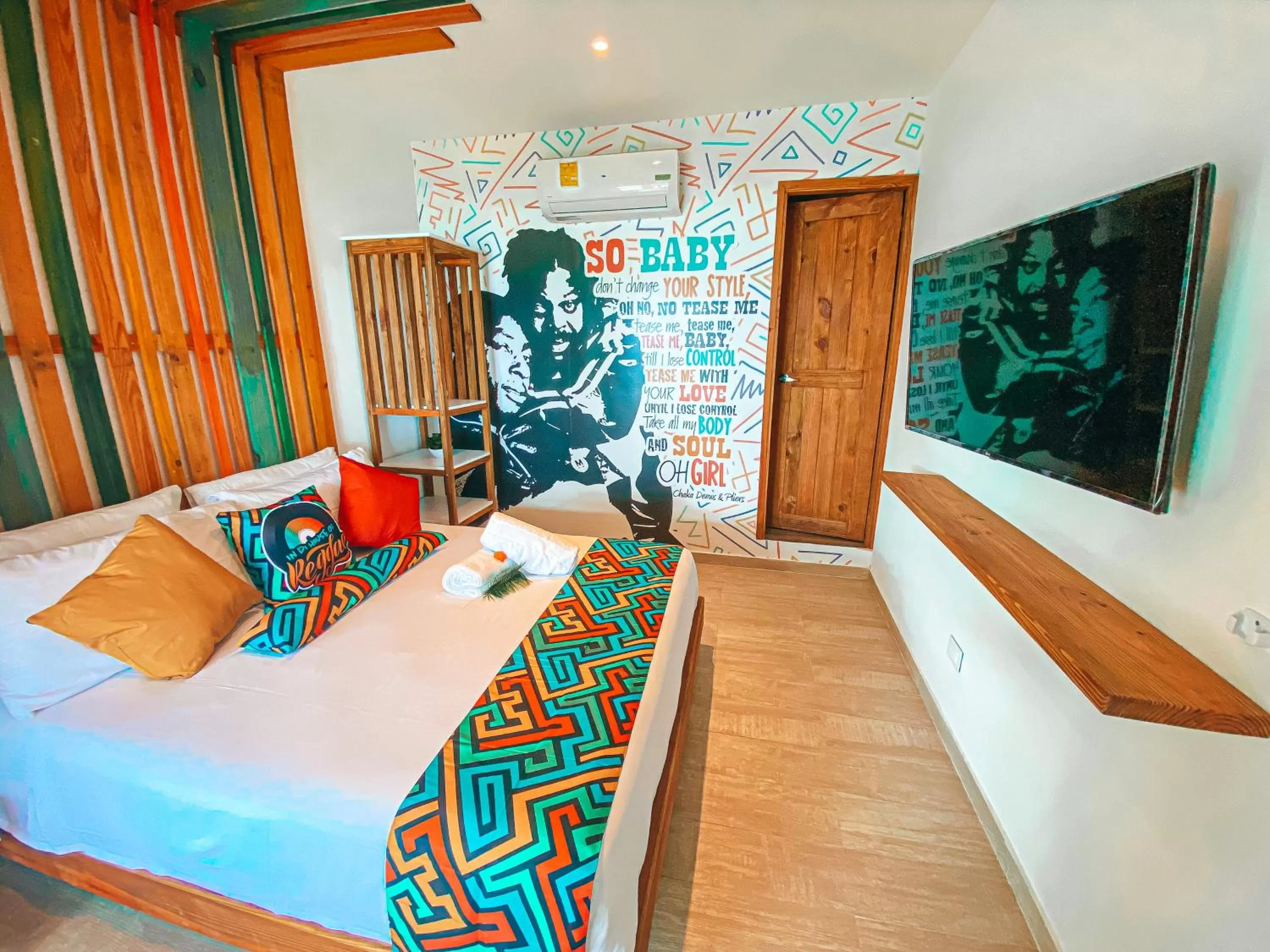 Bedroom, Bed in In Di House of Reggae Boutique