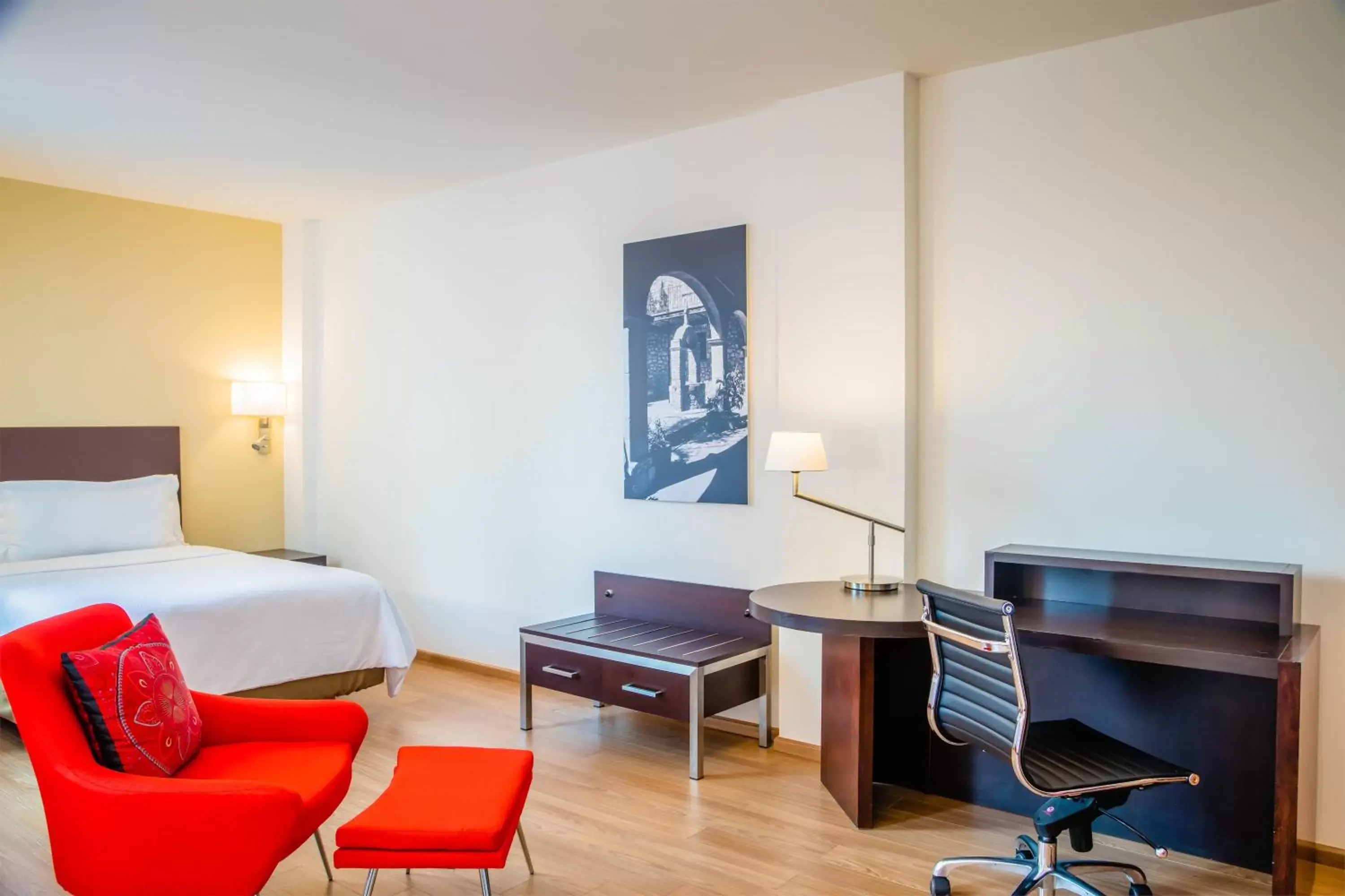 King Room in Fiesta Inn Perinorte King Room in Fiesta Inn Perinorte