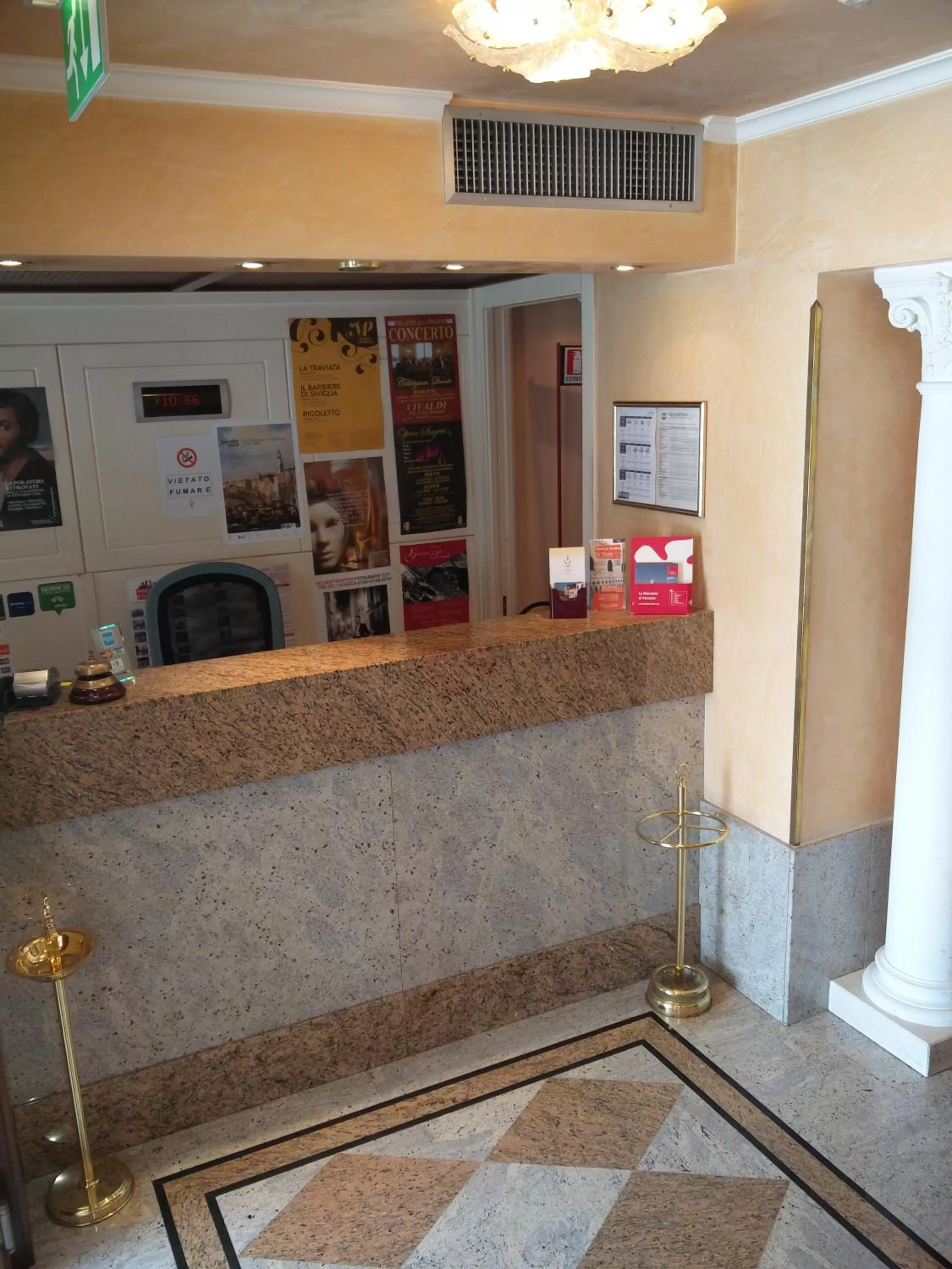 Lobby or reception in Hotel Ca' Formenta