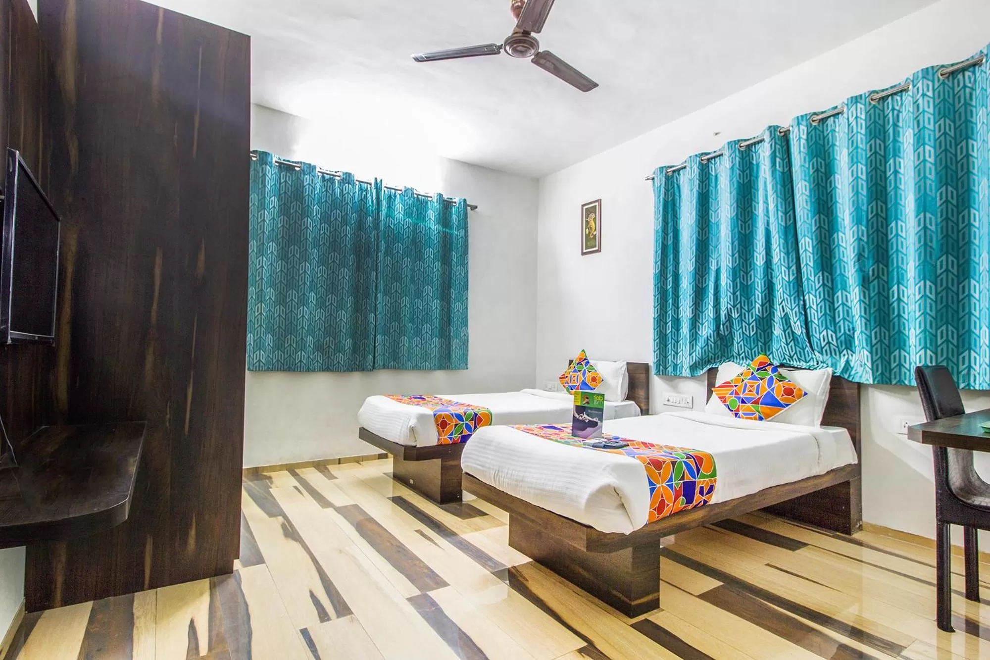 Bedroom, Bed in FabHotel Pruthamesh Pride