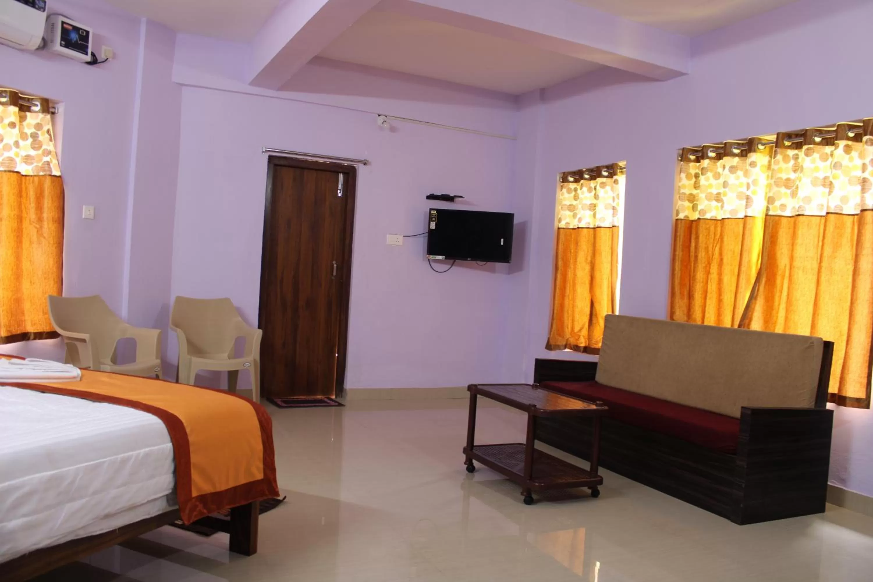 Bedroom, Bed in HOTEL PURI GREENS