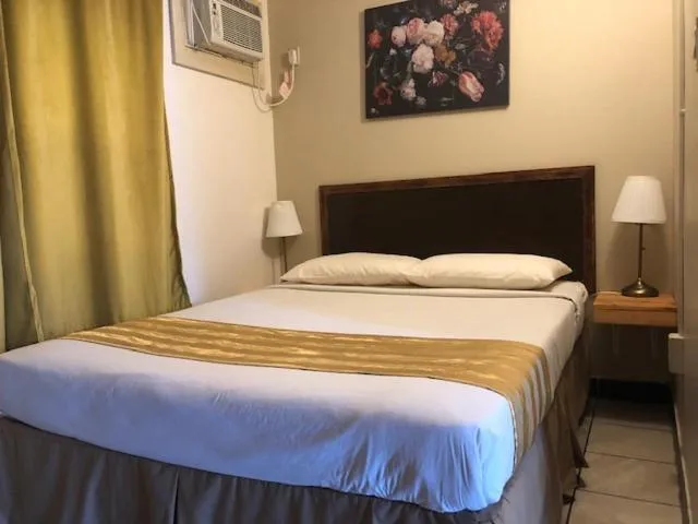 Bed in Thriftlodge Edmonton