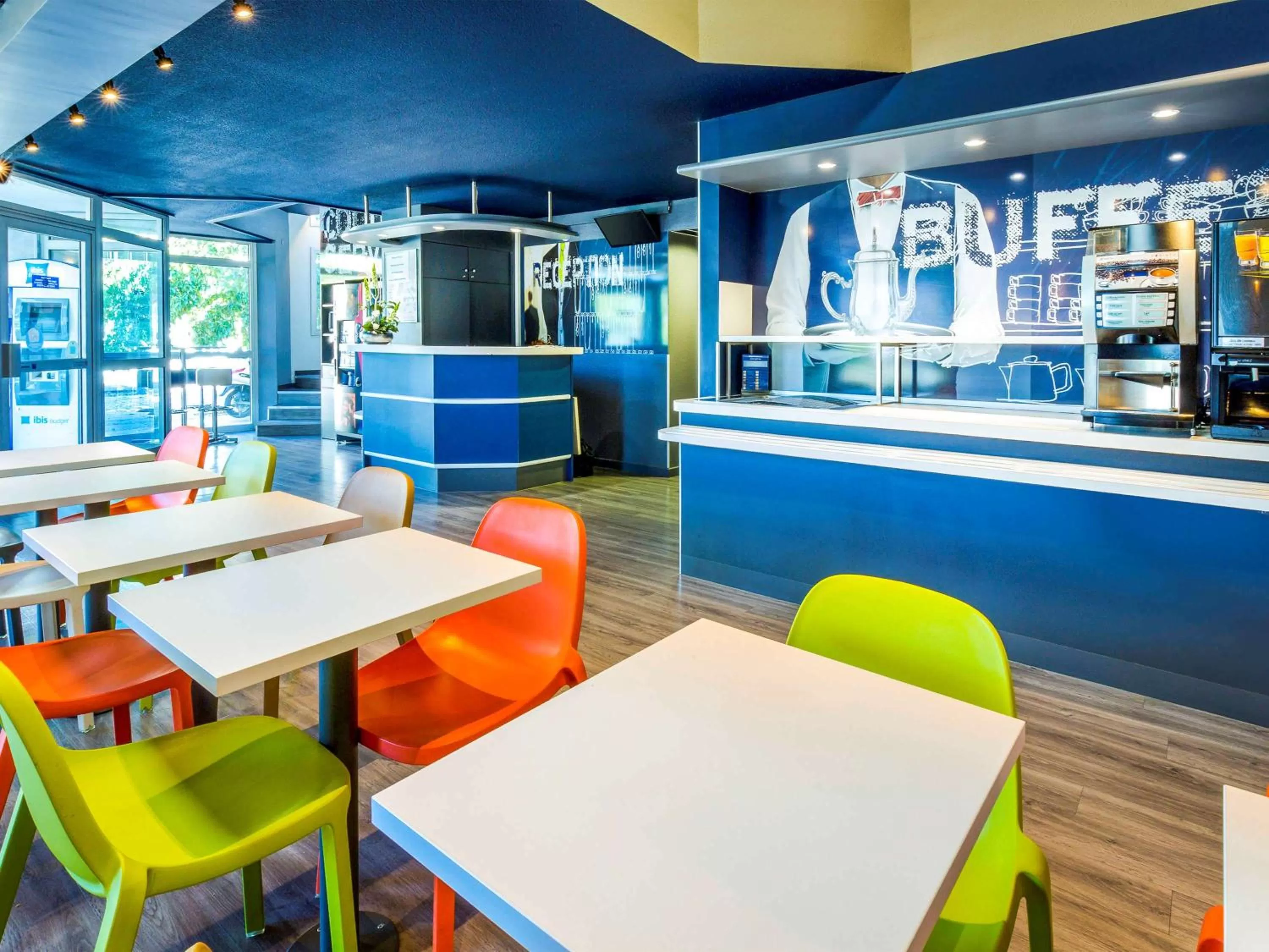 Property building in ibis budget Aubagne Paluds Agora